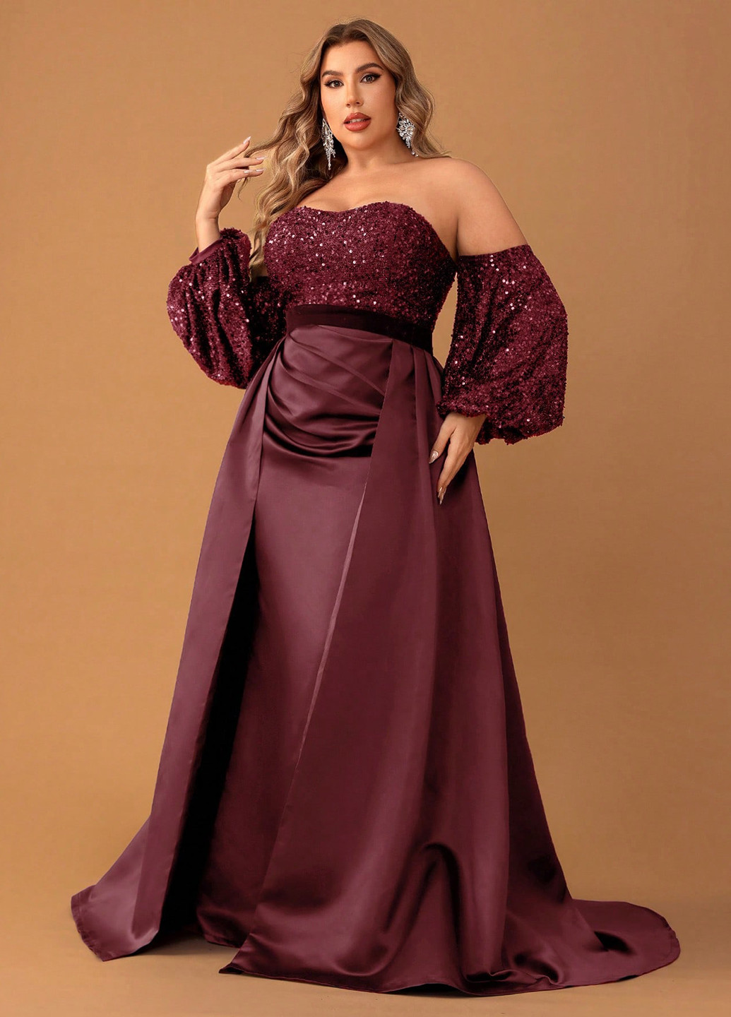 Бордовое вечернее, праздничный платье с открытыми плечами, со шлейфом SHEIN однотонное