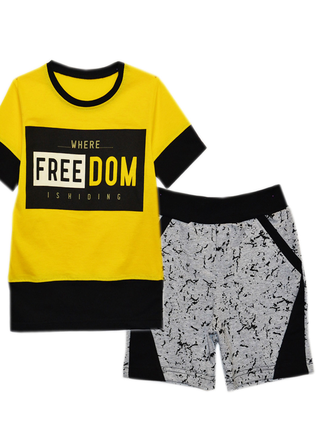 Желтый летний комплект для мальчика шорты+футболка. Витуся