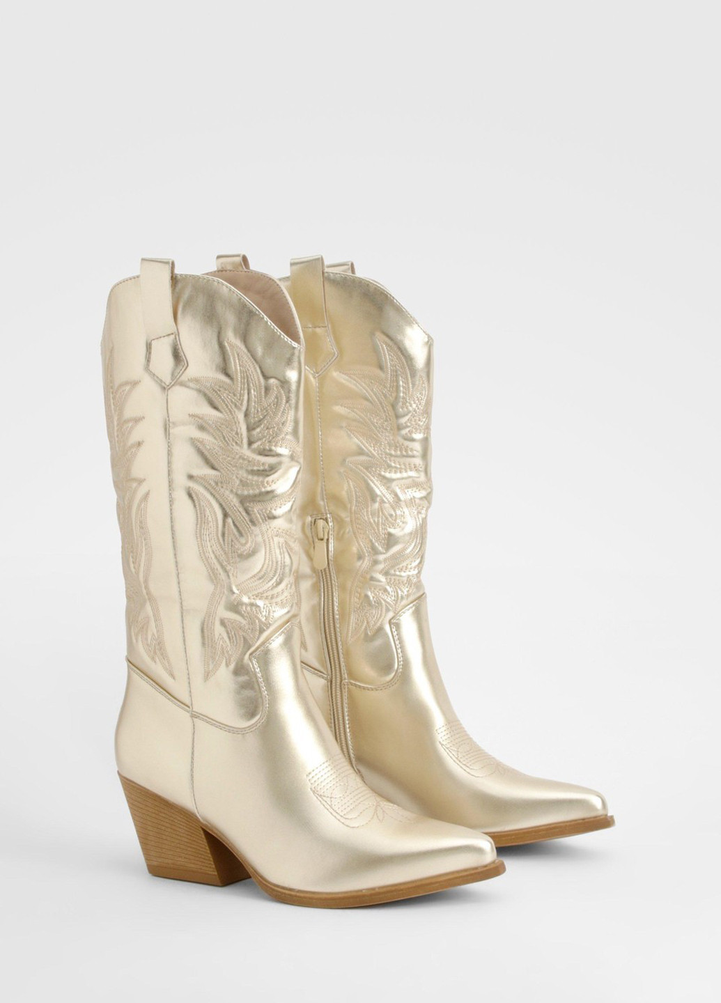 Осенние сапоги казаки Boohoo с вышивкой