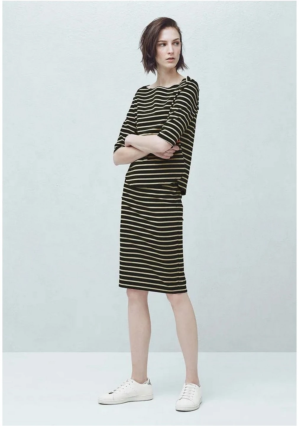 Коричнева блуза Mango