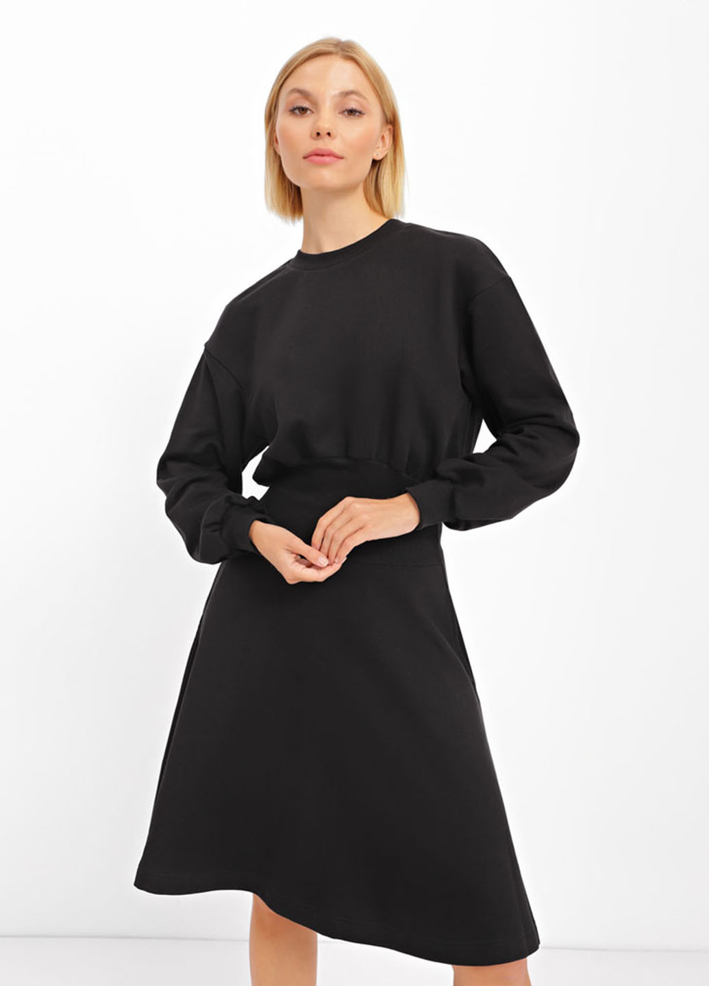 Чорна кежуал сукня кльош Promin однотонна