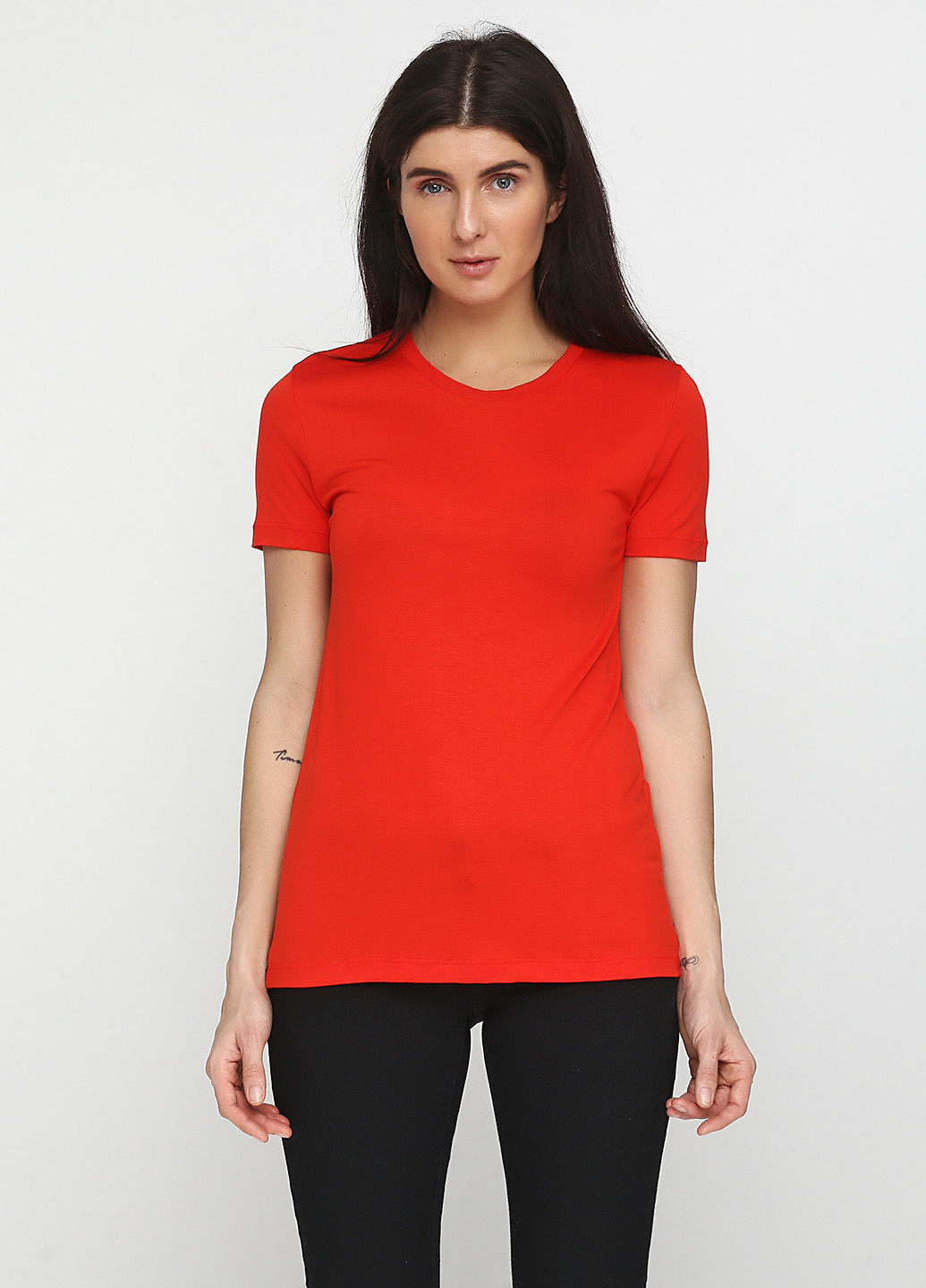 Красная летняя футболка MBYM