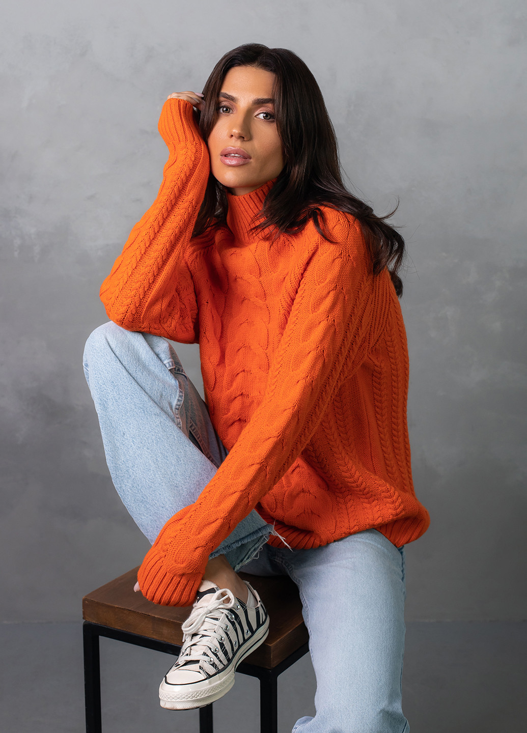 Оранжевый свитер женский Viviami