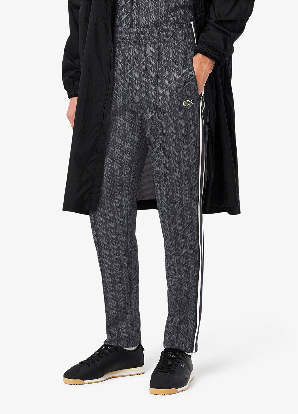 Темно-серые спортивные демисезонные зауженные брюки Lacoste