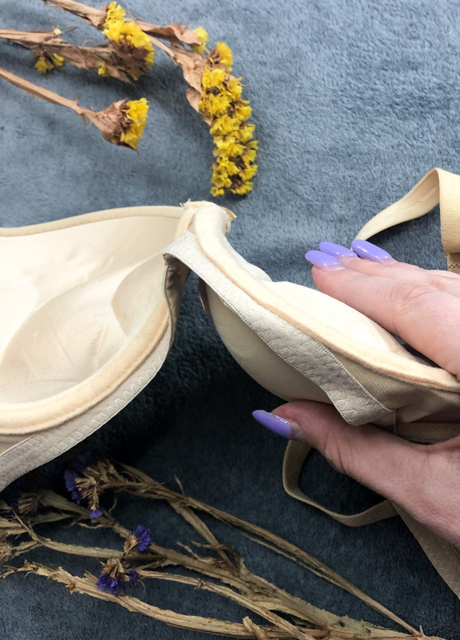 Бежевий бюстгальтер бежевий зефір гладкий 3d тройной пуш ап супер 75bc 80bc 85bc гладкий ліфчик з дуже великим пушап No Brand