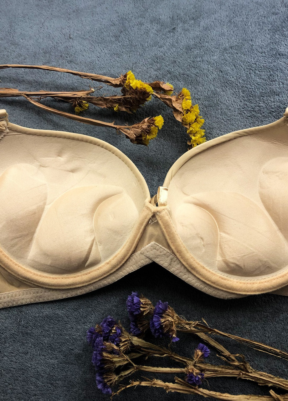 Бежевий бюстгальтер бежевий зефір гладкий 3d тройной пуш ап супер 75bc 80bc 85bc гладкий ліфчик з дуже великим пушап No Brand