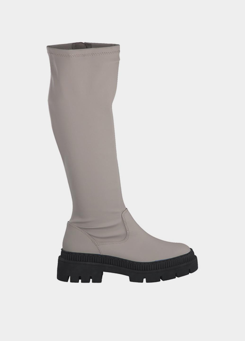 Осенние сапоги ботфорты Marco Tozzi на тракторной подошве