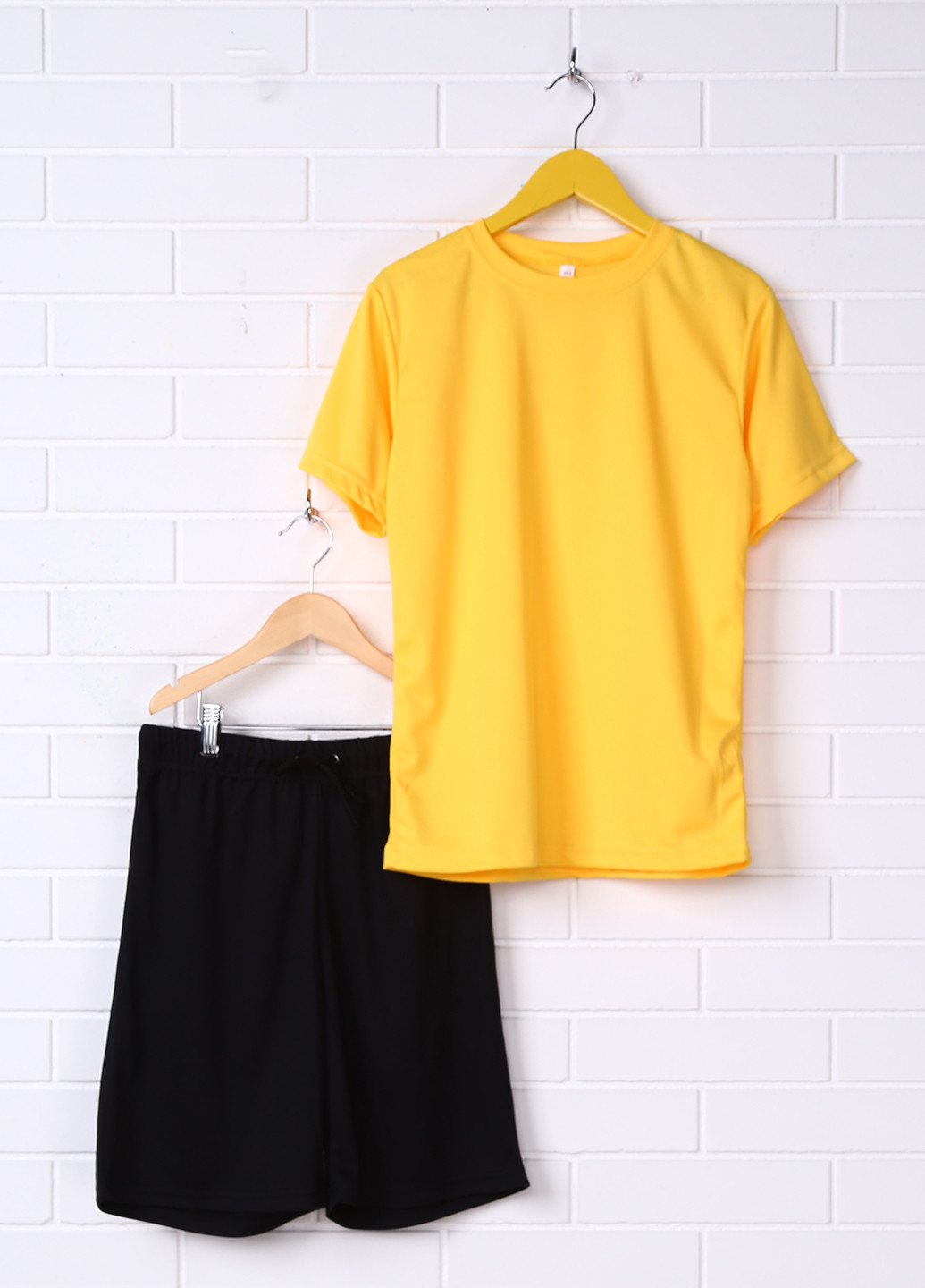Желтый летний комплект (футболка, шорты) Sasha