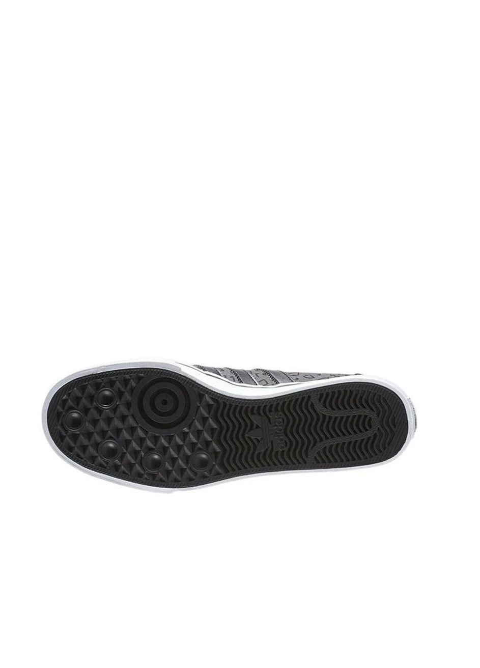Серые кеды adidas