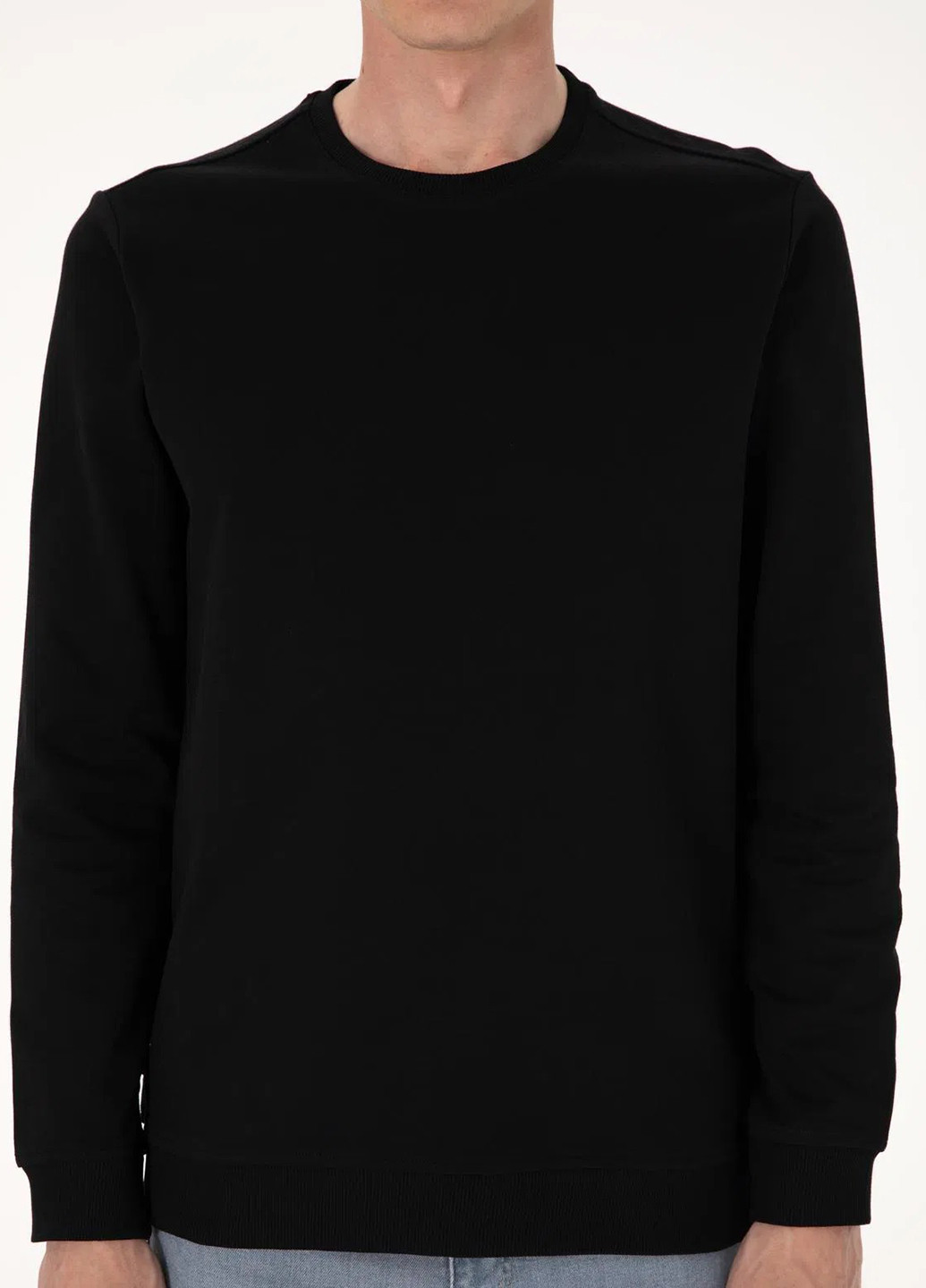 Черный свитшот Pierre Cardin однотонный без декора (366422661)