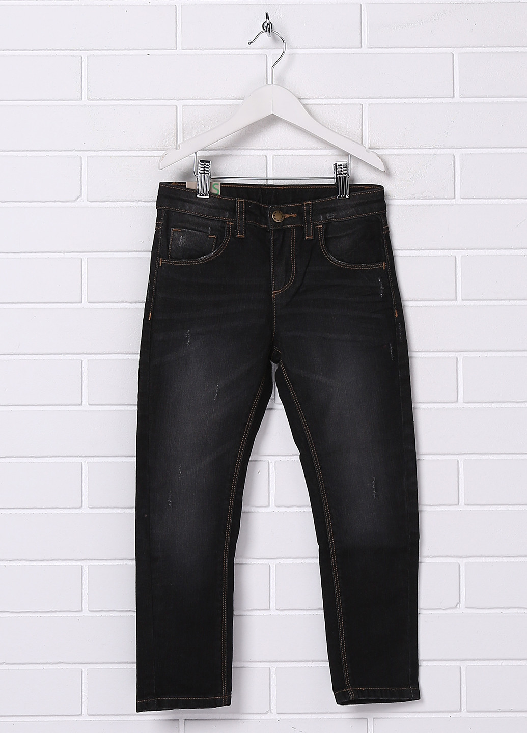 Черные демисезонные джинсы United Colors of Benetton