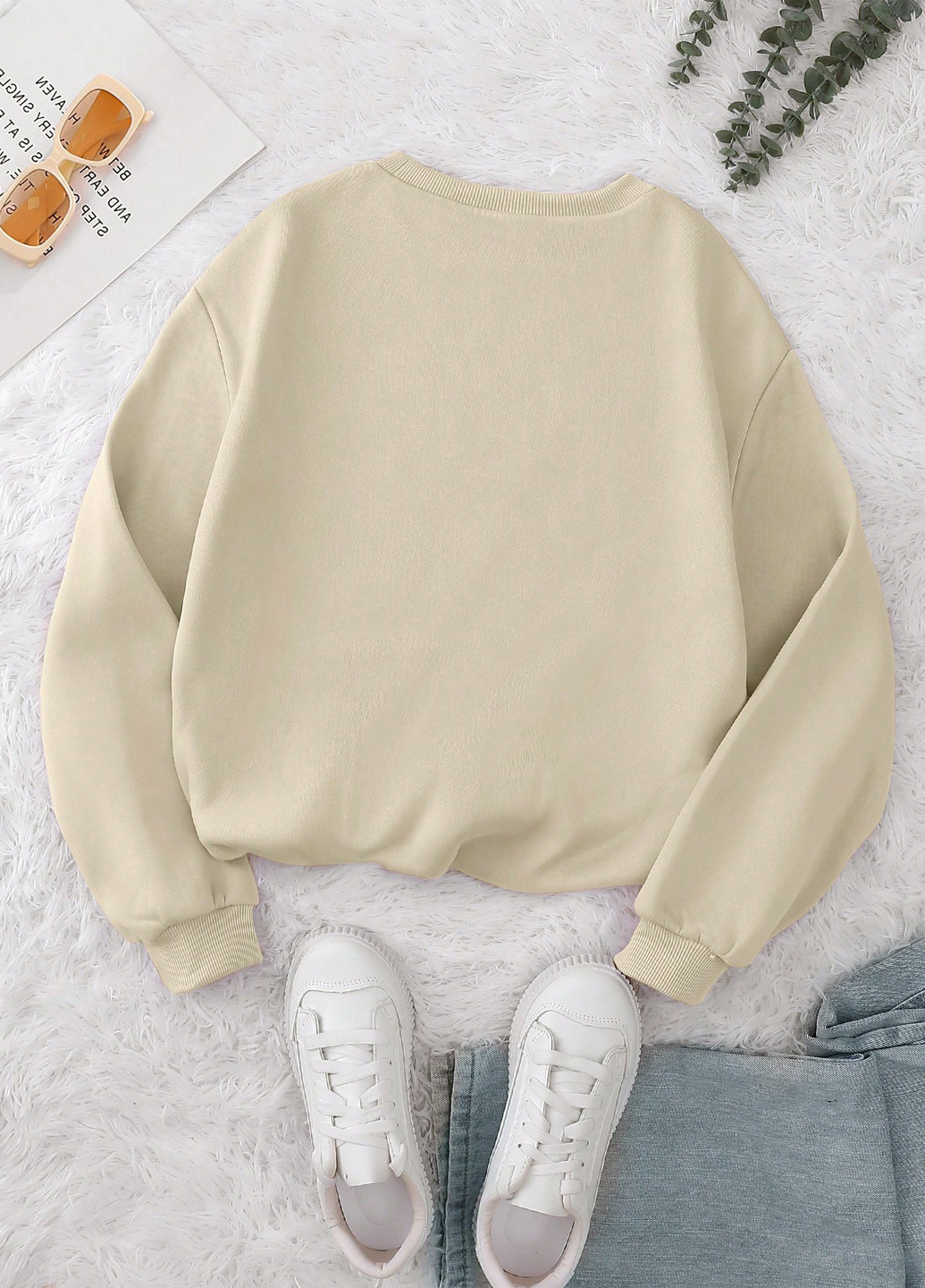 Бежевий світшот SHEIN новорічний без декору (333879303)