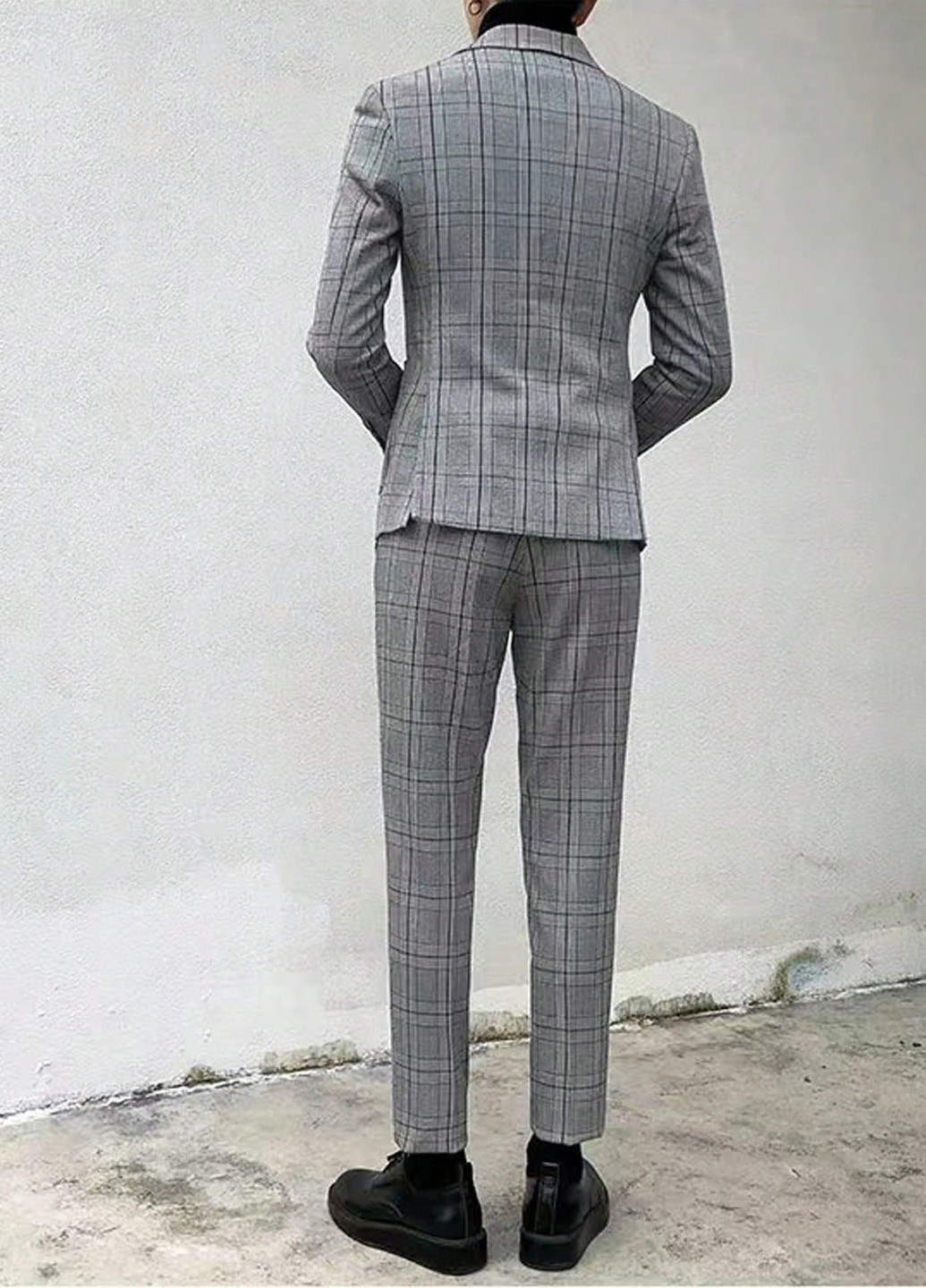 Серый демисезонный костюм (пиджак, брюки) брючный SHEIN