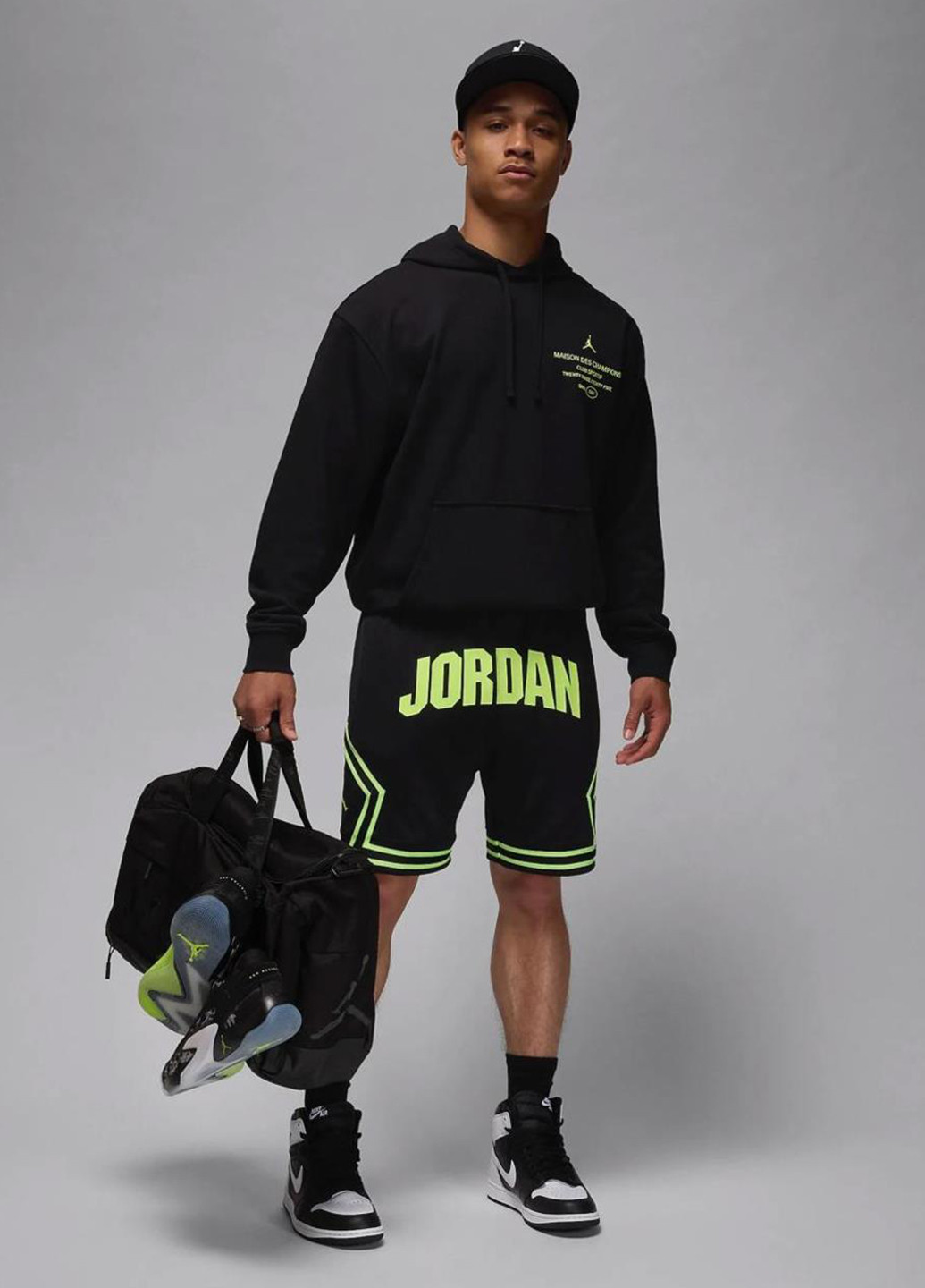 Худи FV8610-010 Nike Air Dri-Fit Fleece Pullover (321505889)