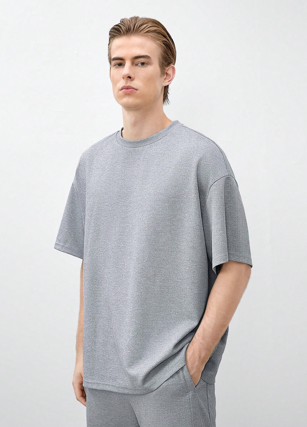 Футболка SHEIN (322813129)