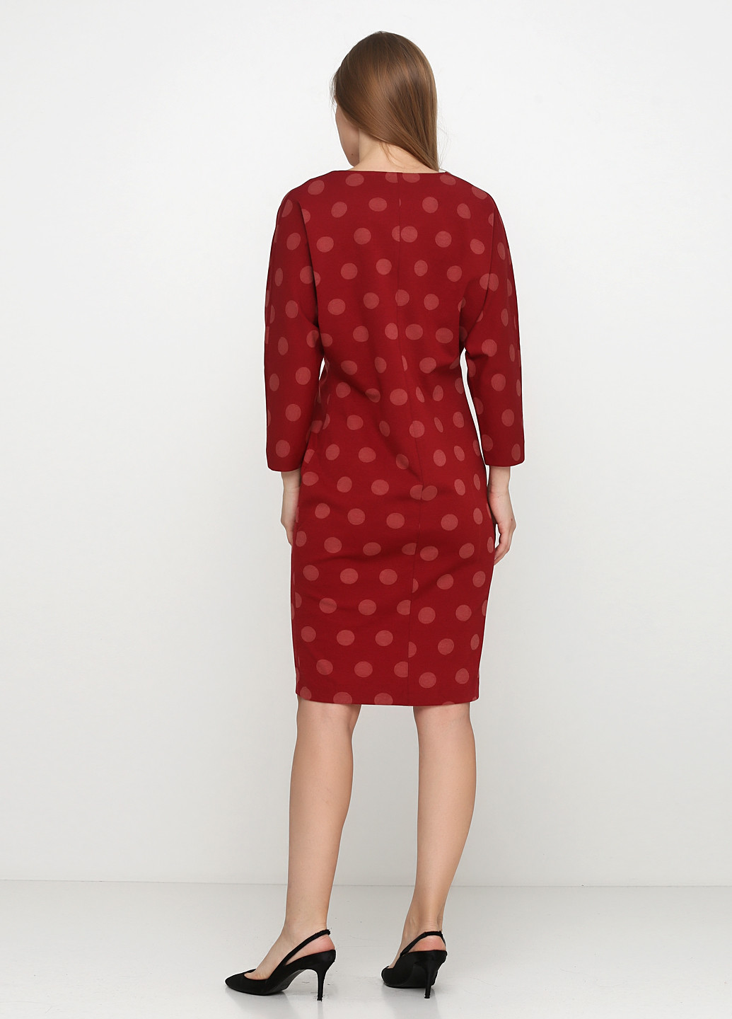 Красное кэжуал платье футляр Sassofono в горошек