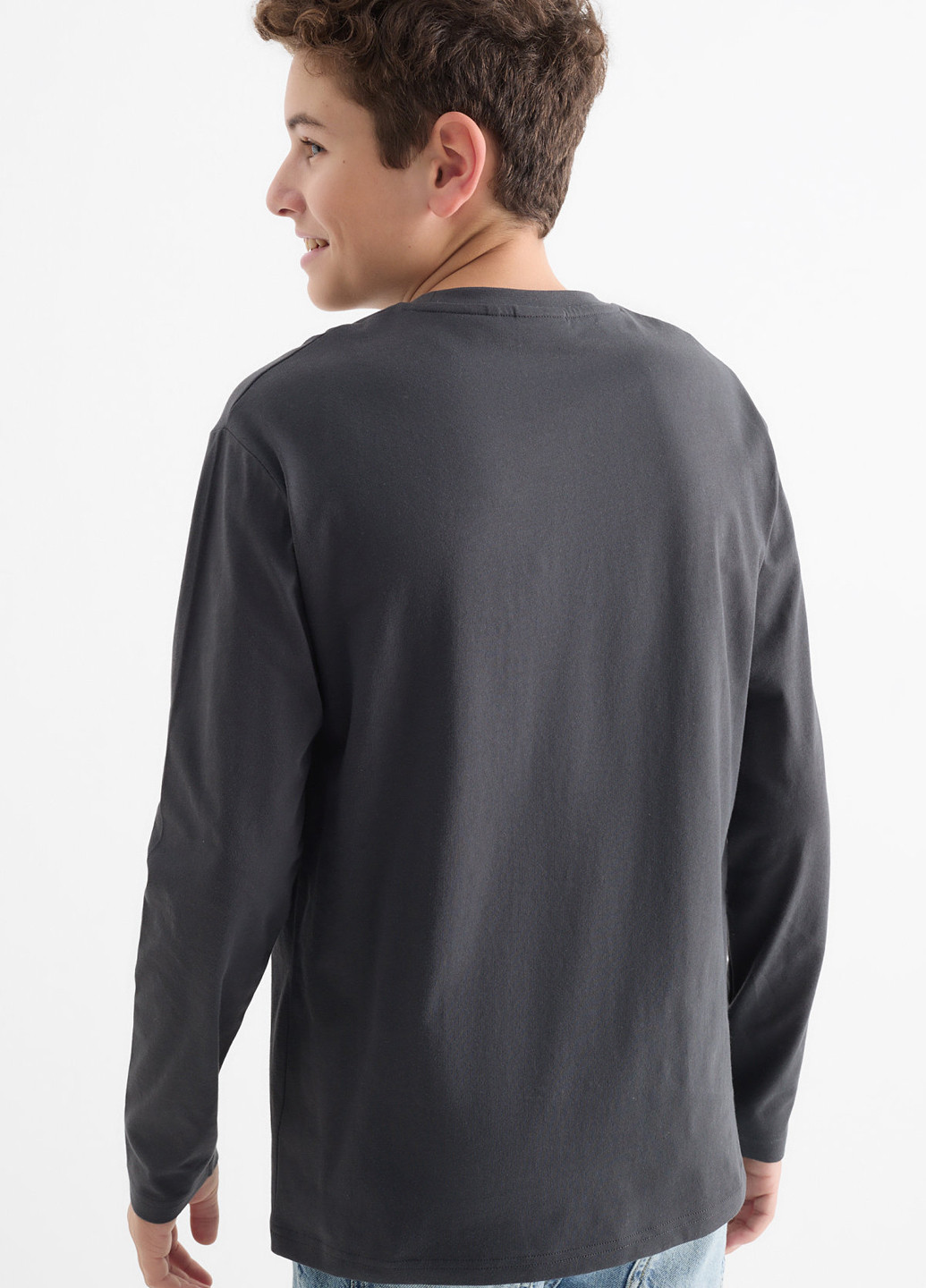 Разноцветный демисезонный кэжуал лонгслив C&A персонажи