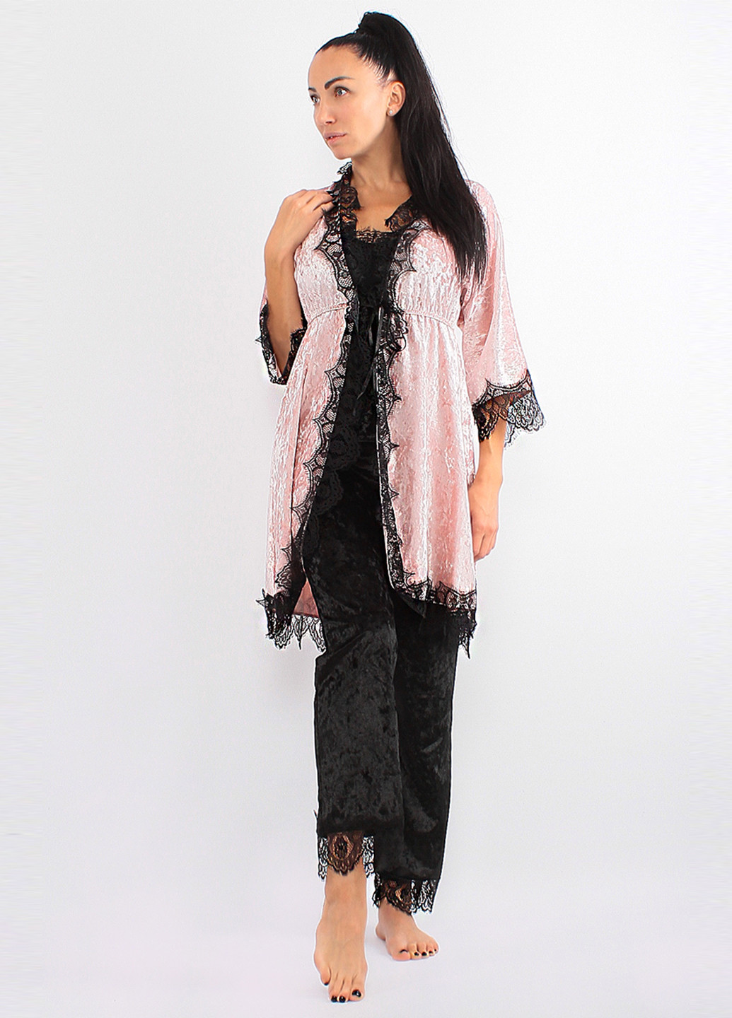 Пудровый демисезонный комплект (халат, топ, брюки) Ghazel