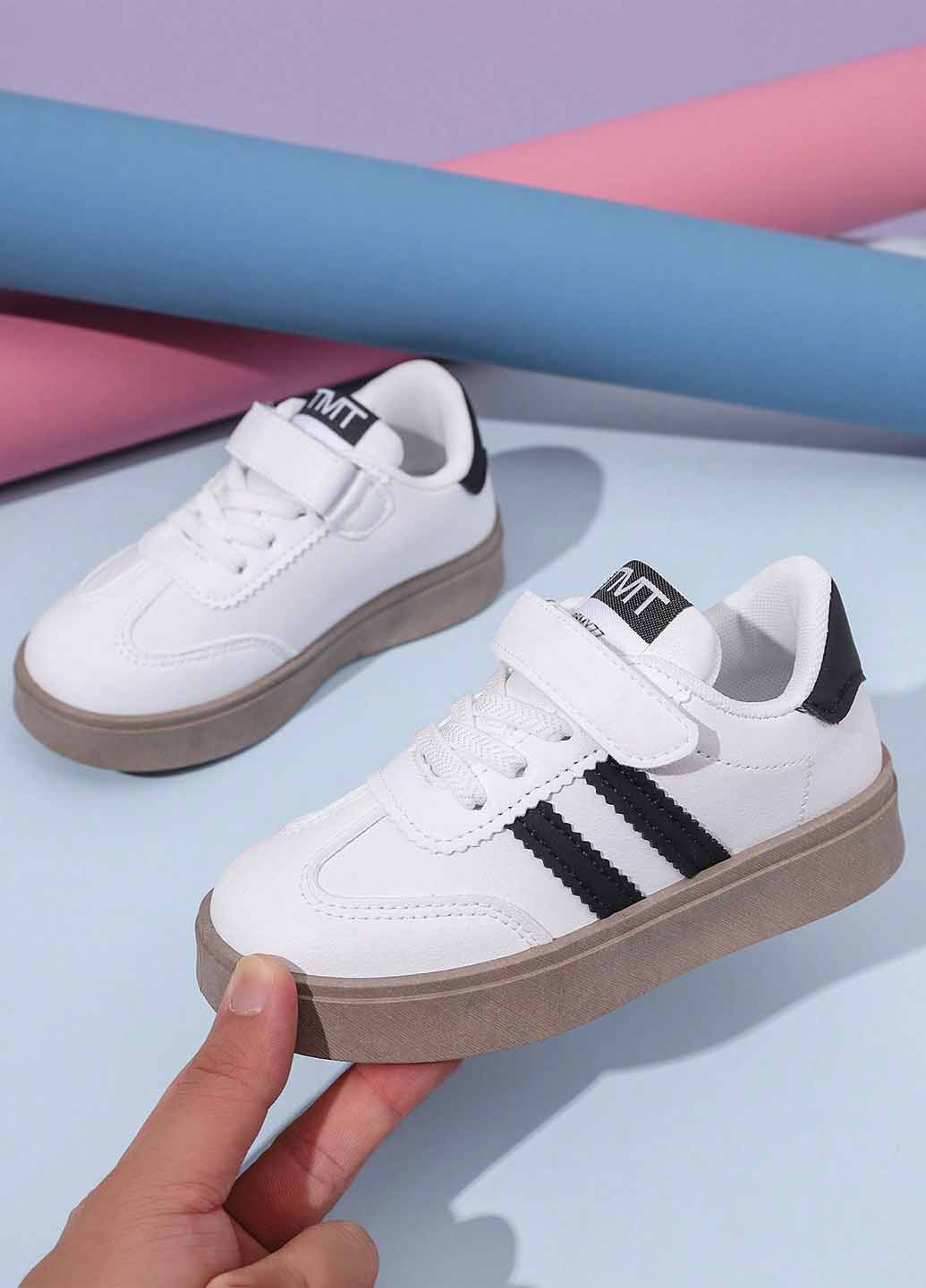 Белые демисезонные кроссовки SHEIN