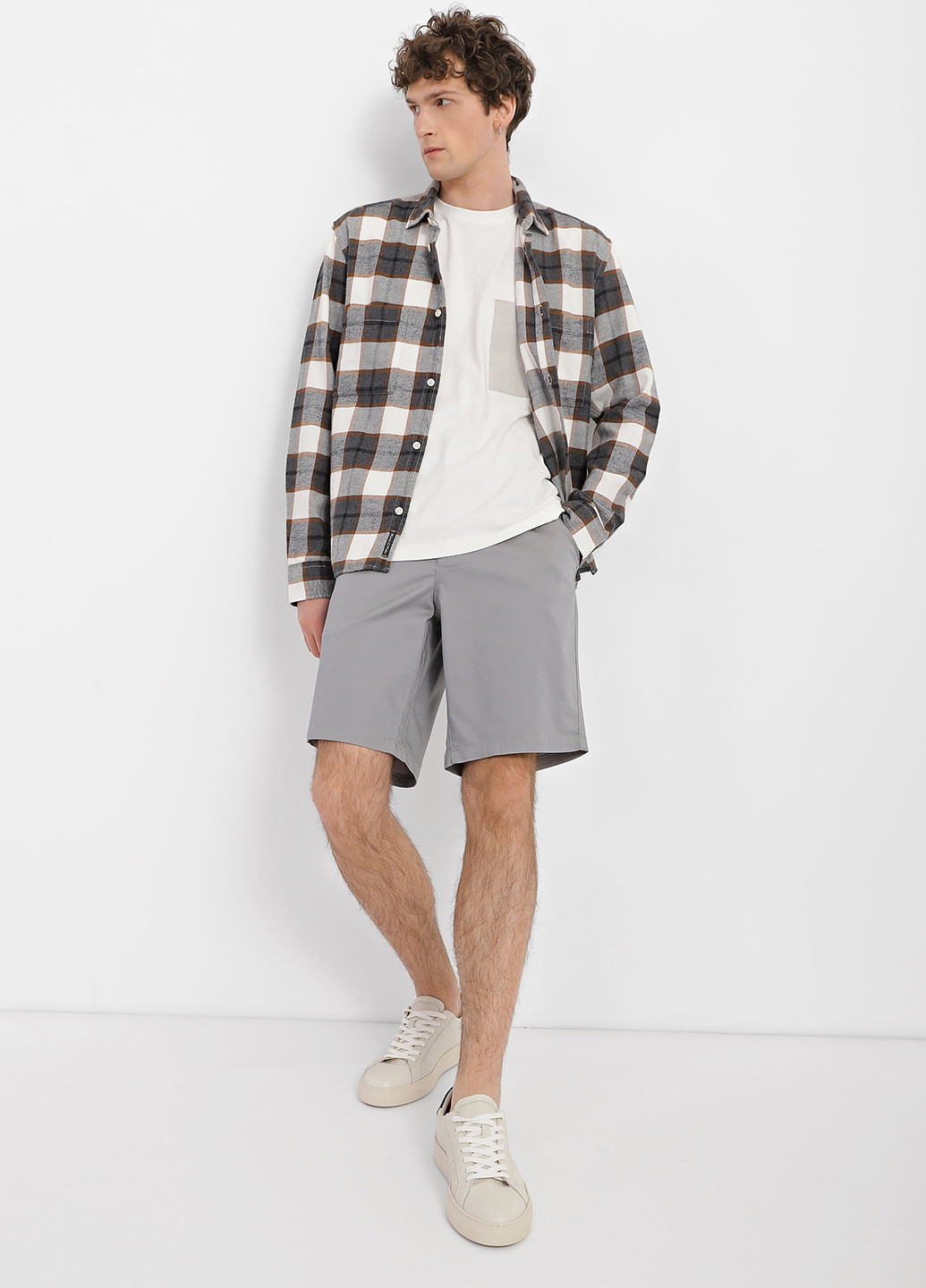 Шорти Armani Exchange (365688589)