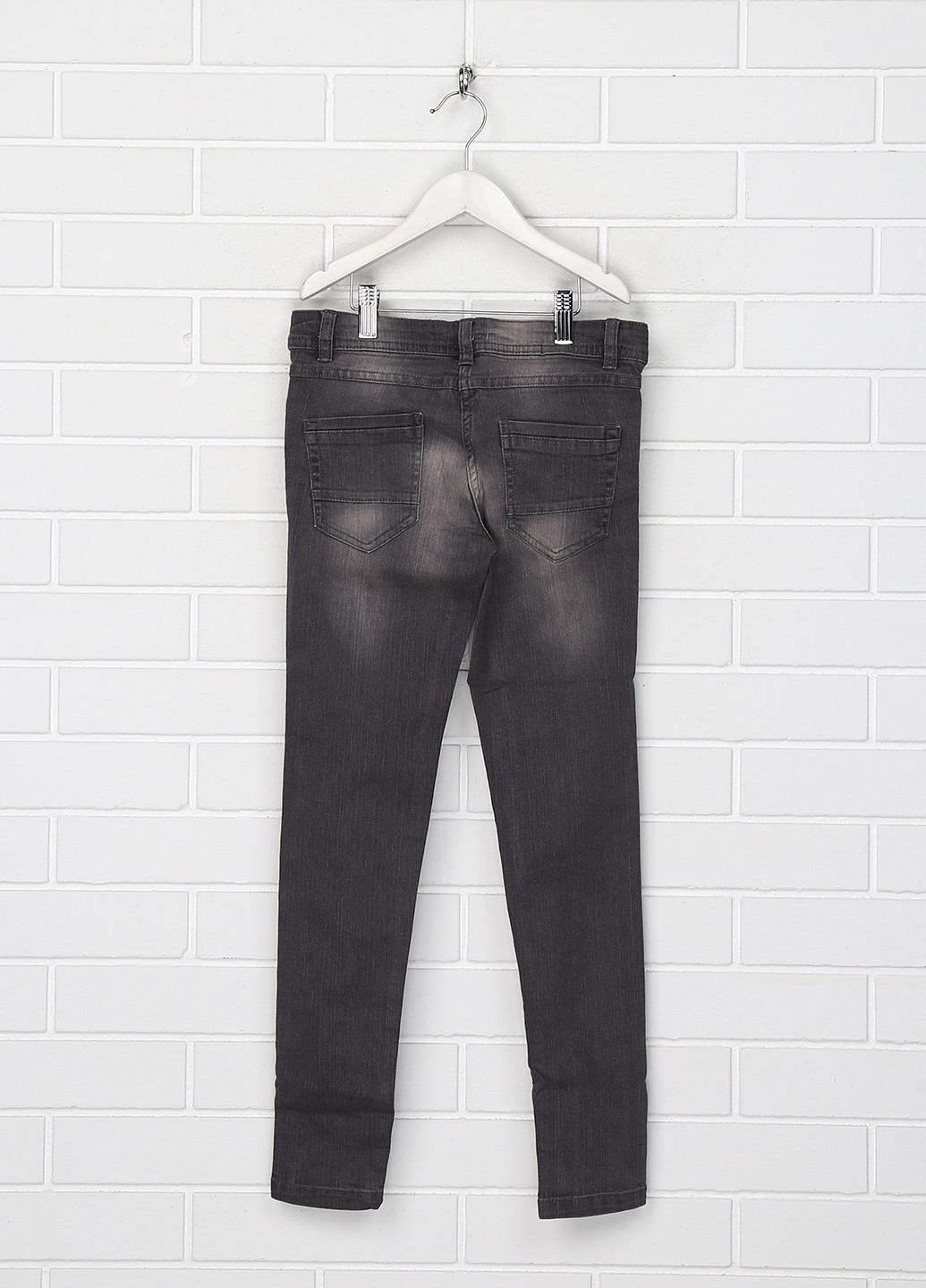 Темно-серые демисезонные зауженные джинсы Alive