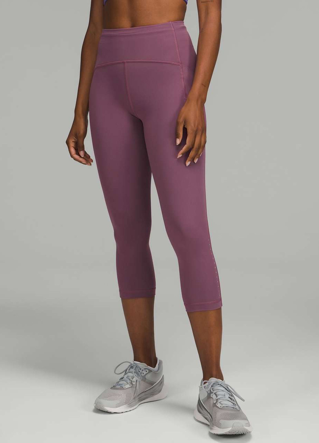 Бриджі Lululemon Athletica (363179933)