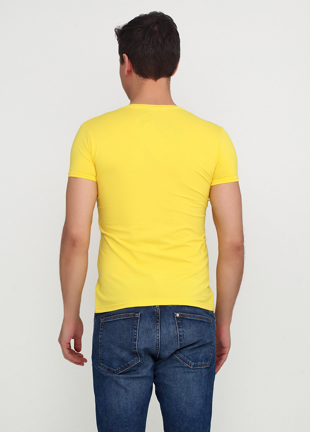 Желтая футболка EL & KEN