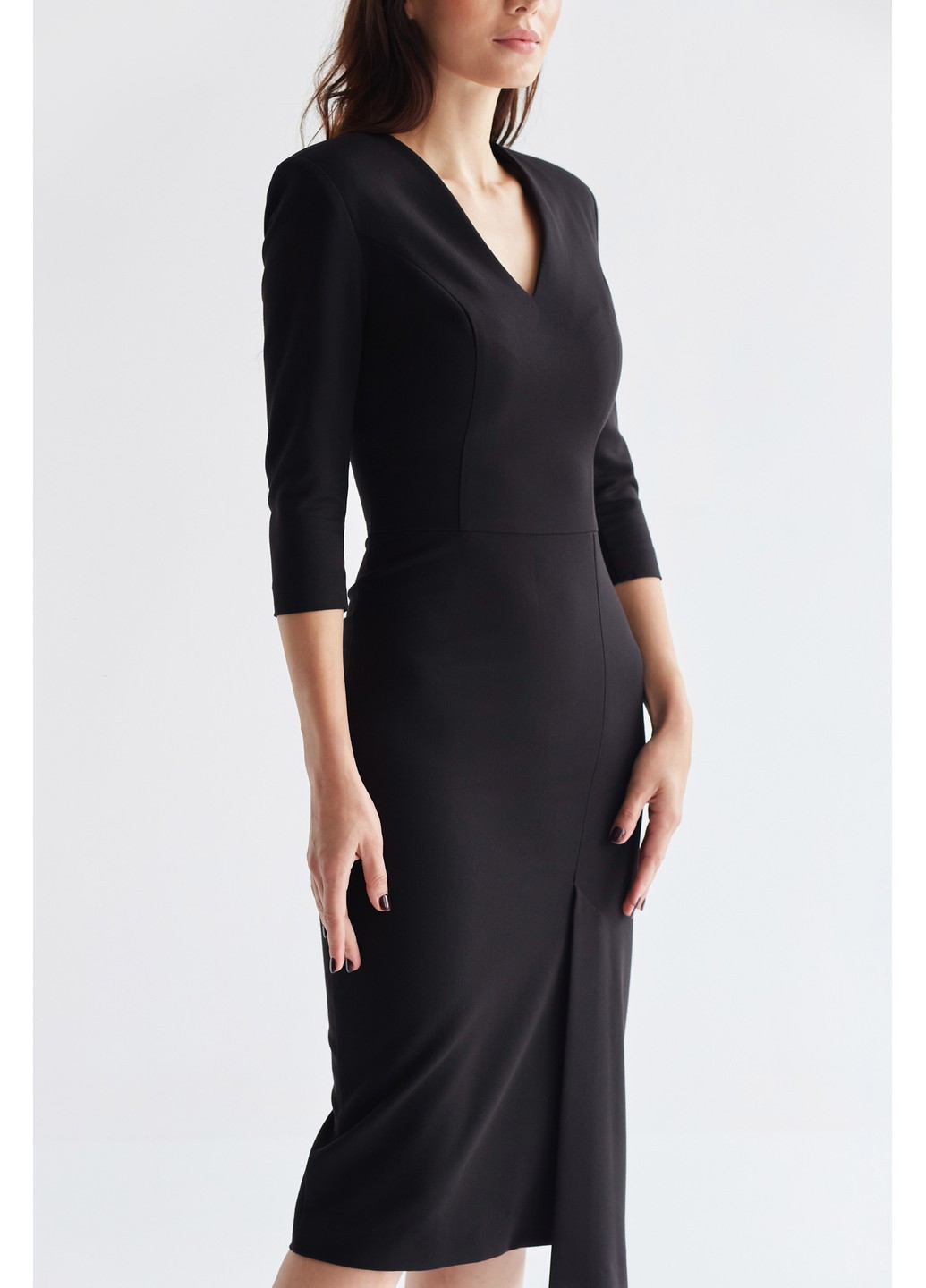 Черное деловое платье доминик футляр BYURSE однотонное