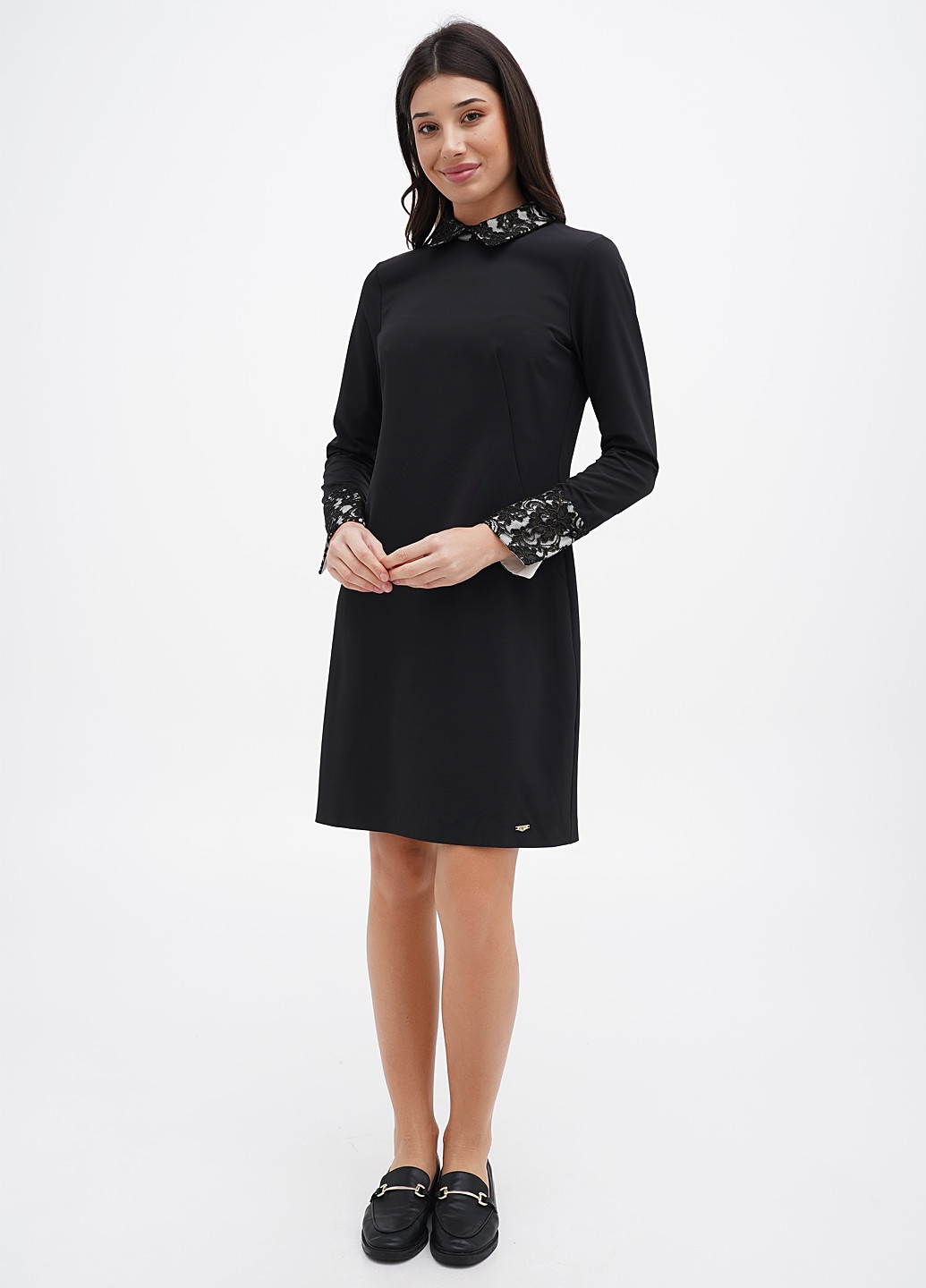 Чорна кежуал сукня Sassofono однотонна