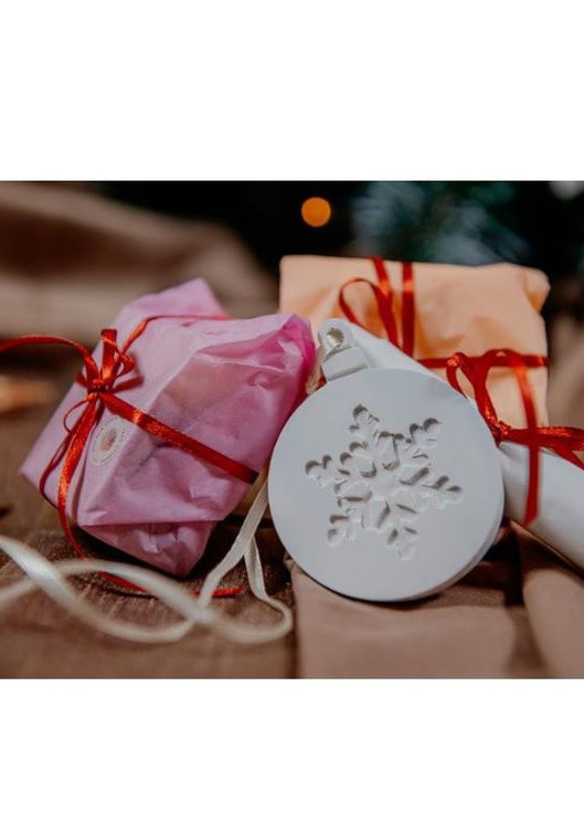 Новорічний подарунковий набір ЕКО косметики "Зимова троянда" (свічка, мило, парфум) BeautlyMaysternya (254341563)