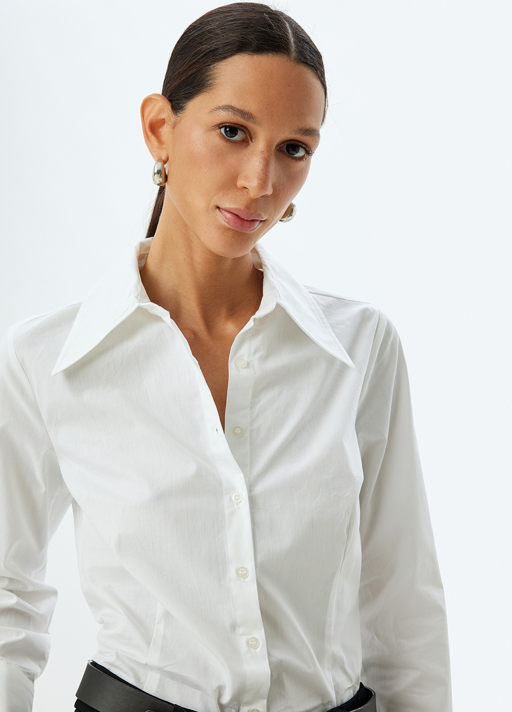Белая классическая, кэжуал рубашка однотонная KOTON