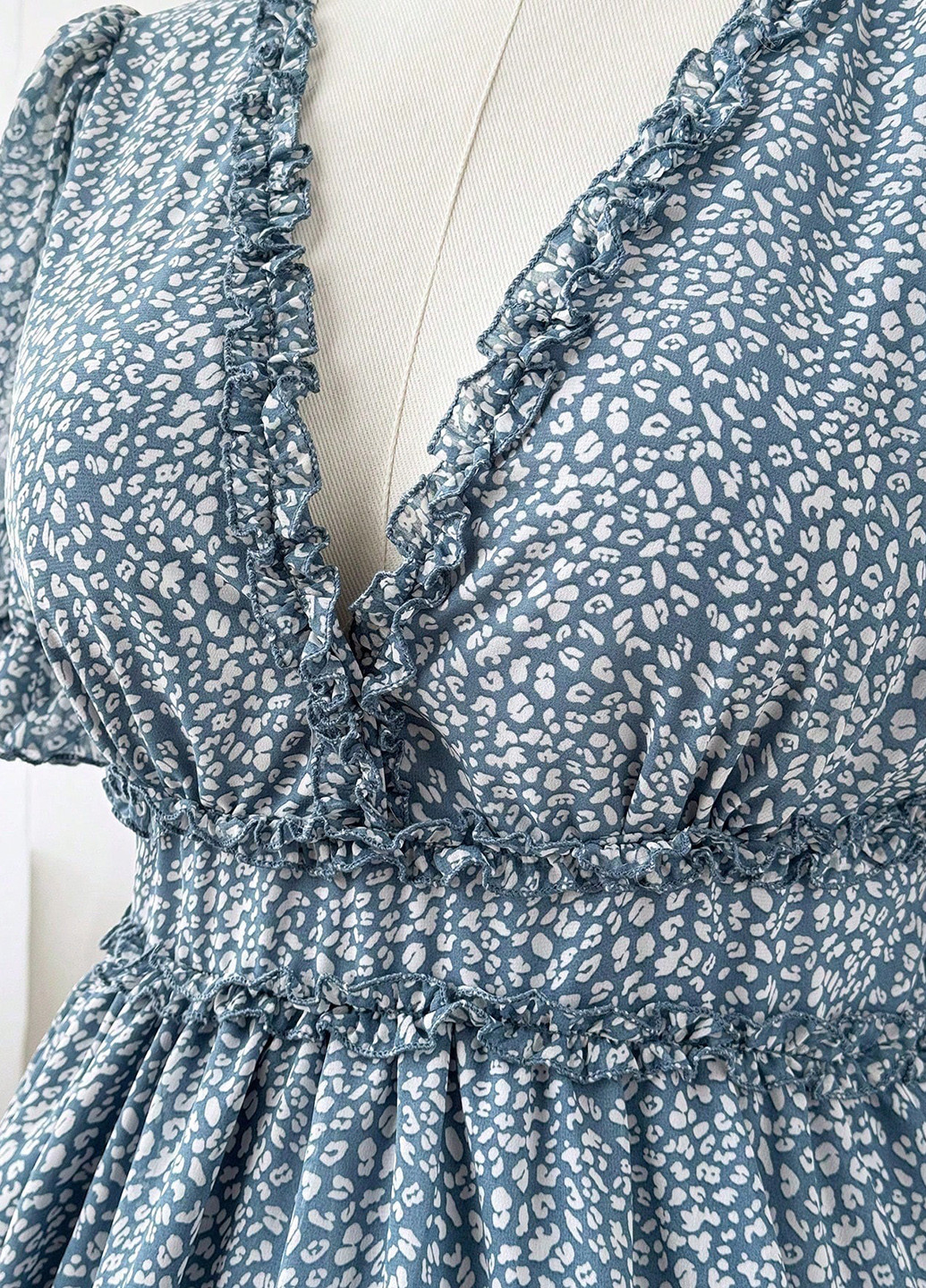 Серо-голубое кэжуал платье а-силуэт SHEIN с животным (анималистичным) принтом