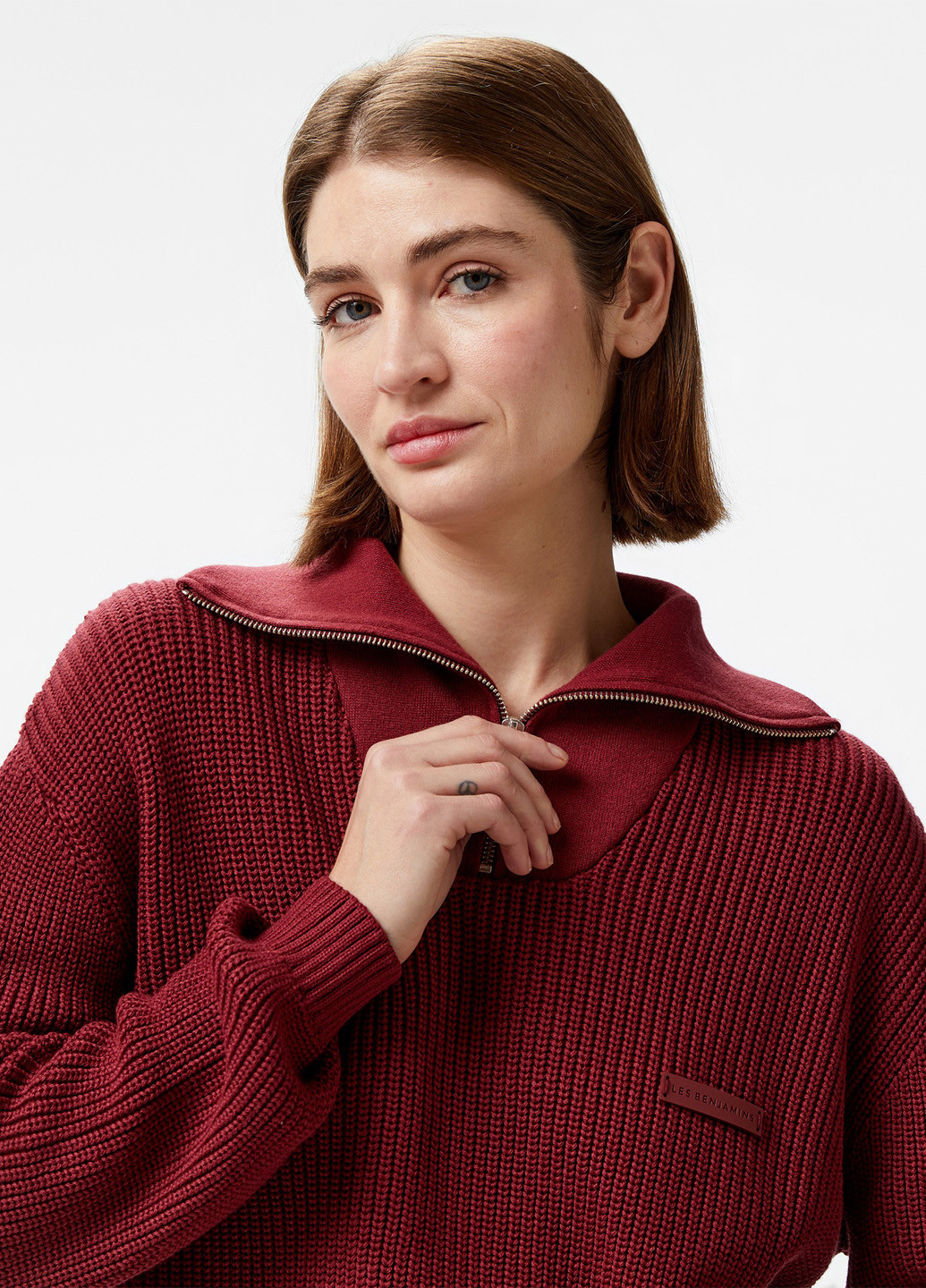 Красный демисезонный свитер Les Benjamins 301
