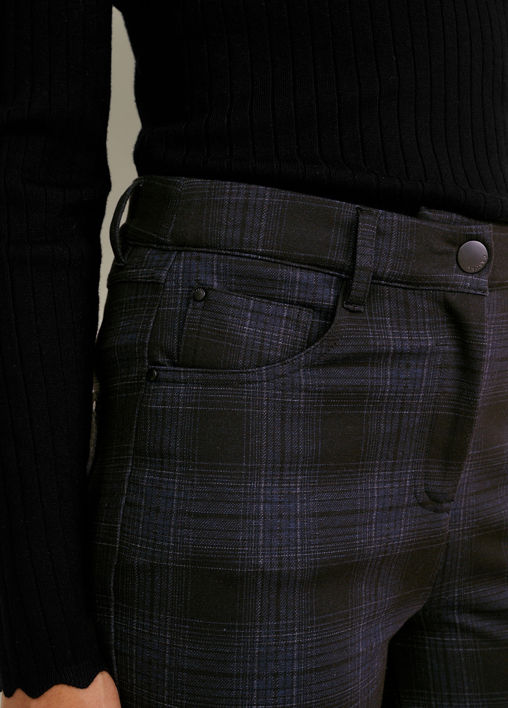 Темно-синие кэжуал демисезонные зауженные брюки C&A