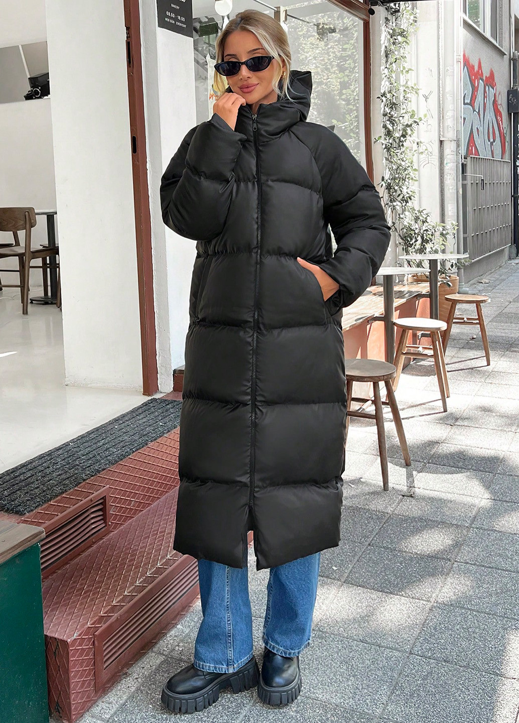 Чорна зимня куртка SHEIN