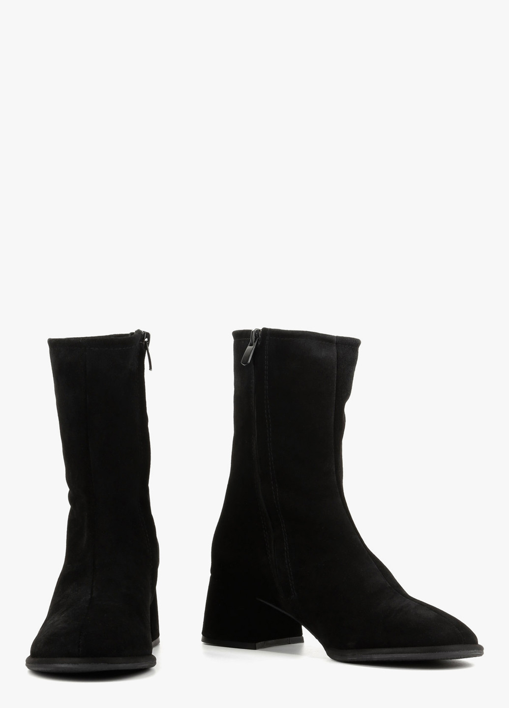 Осенние ботинки Le'BERDES без декора из натуральной замши