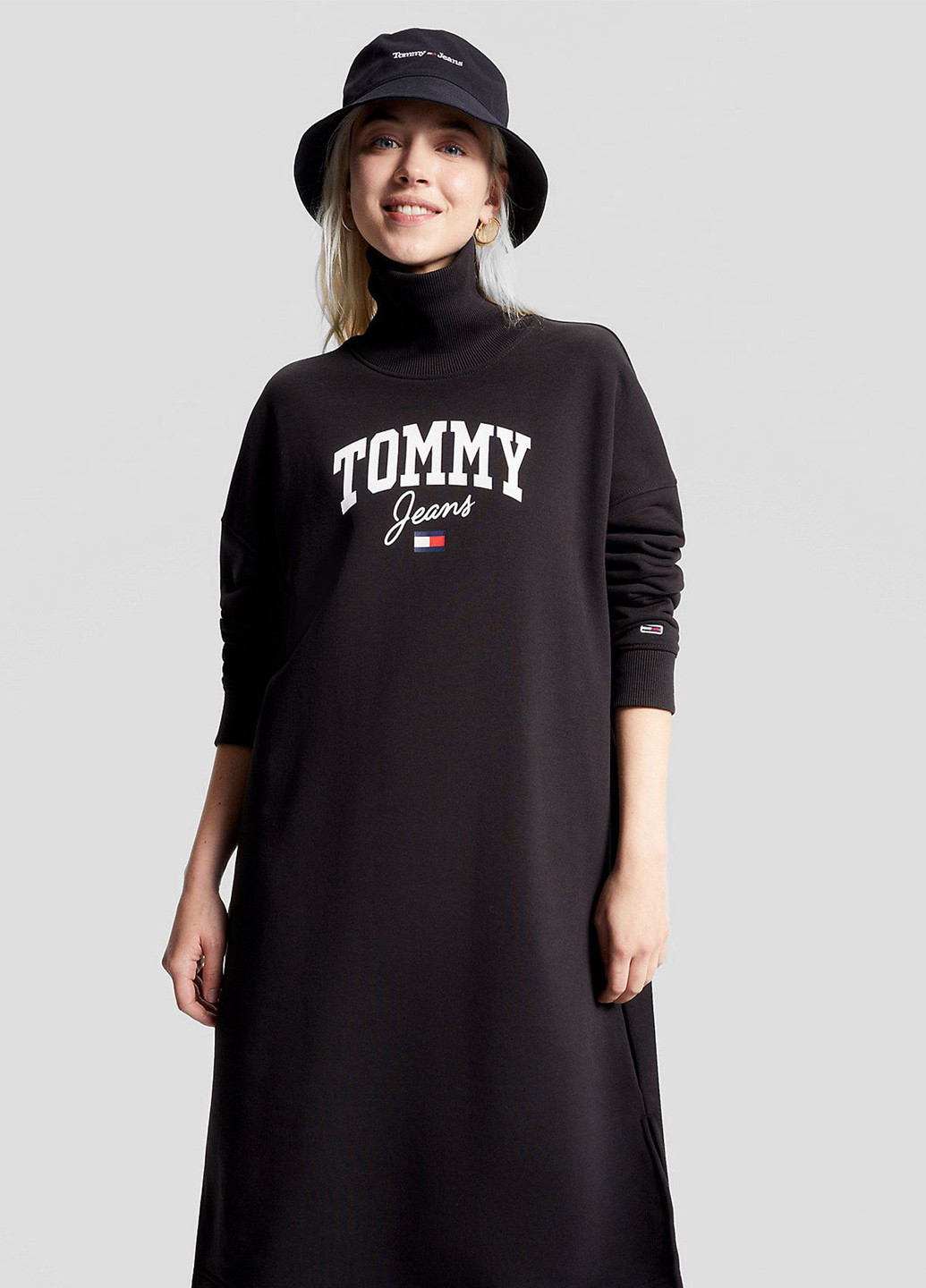 Черное кэжуал платье платье-свитшот Tommy Jeans с логотипом