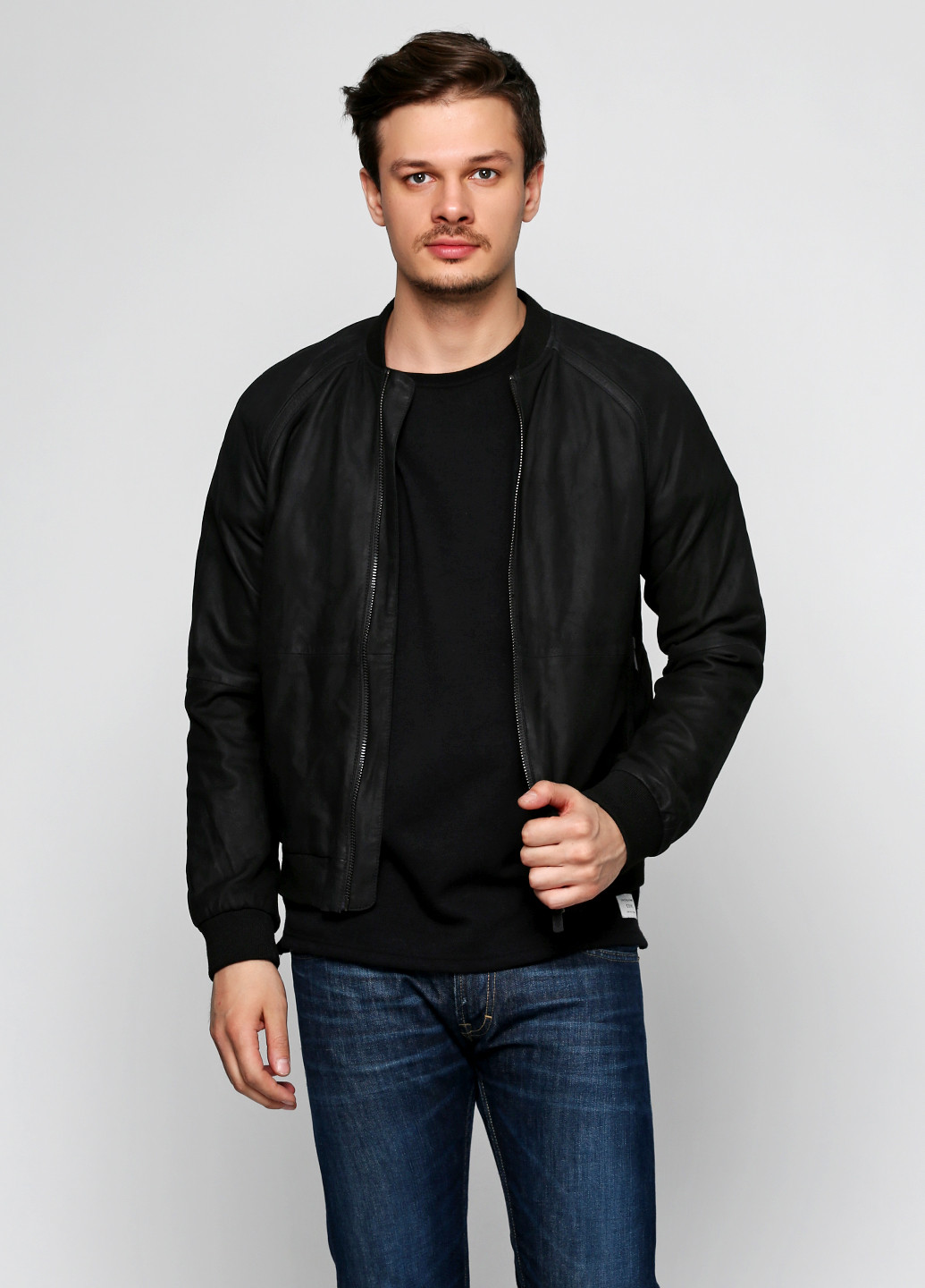 Черная демисезонная куртка кожаная Calvin Klein Jeans