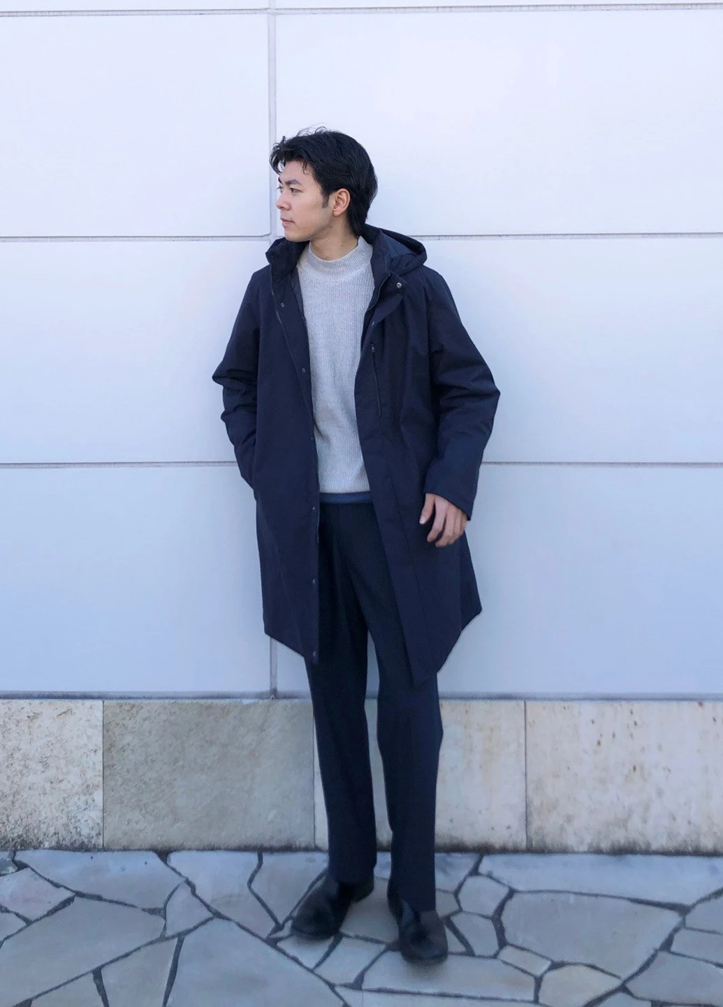 Серый демисезонный свитер Uniqlo