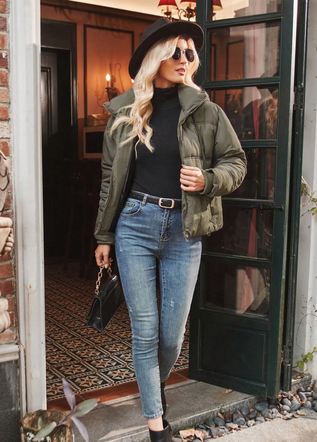 Оливкова (хакі) демісезонна куртка SHEIN