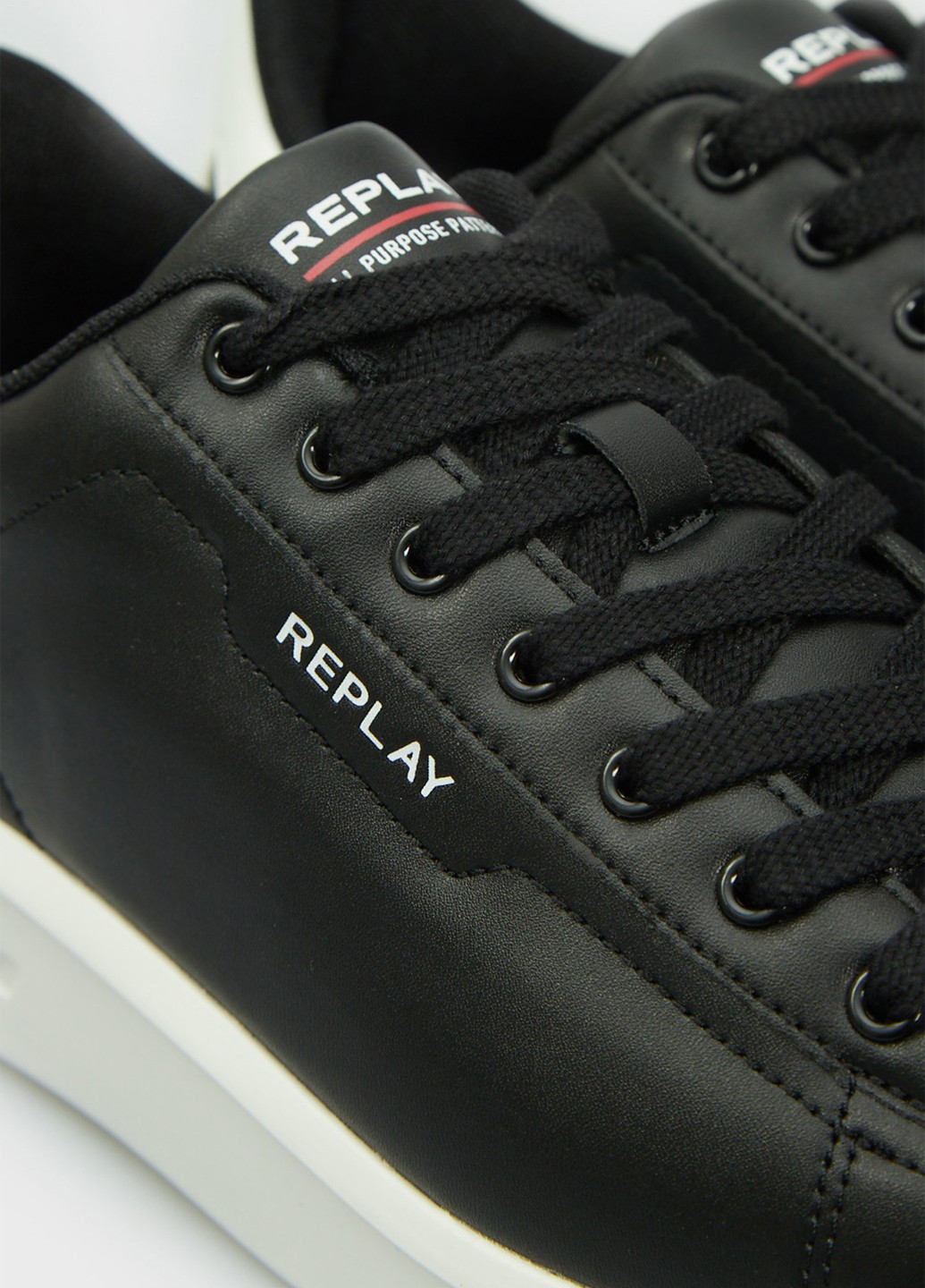 Черные всесезонные кроссовки Replay