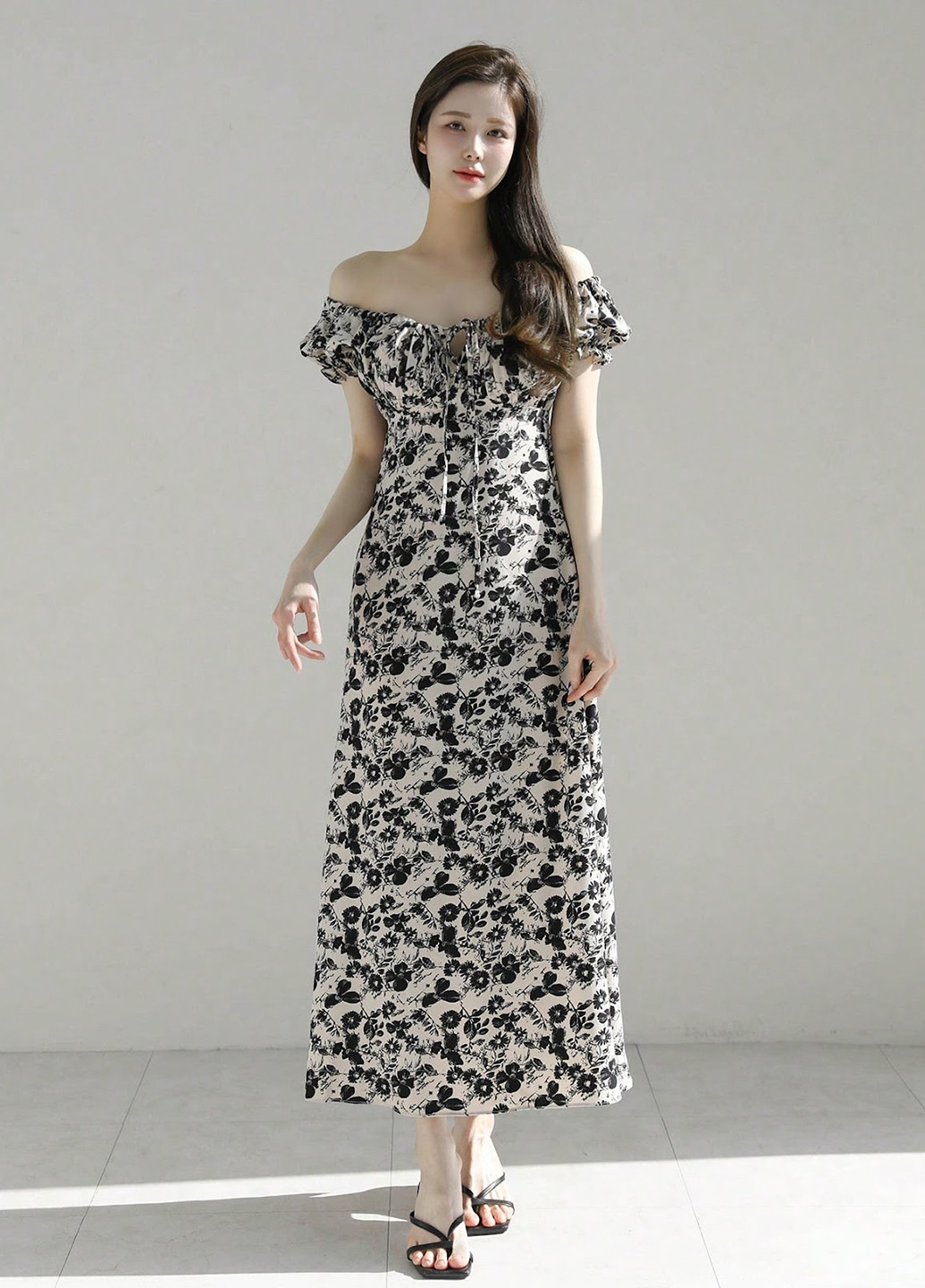 Чорно-білий кежуал сукня а-силует SHEIN з квітковим принтом