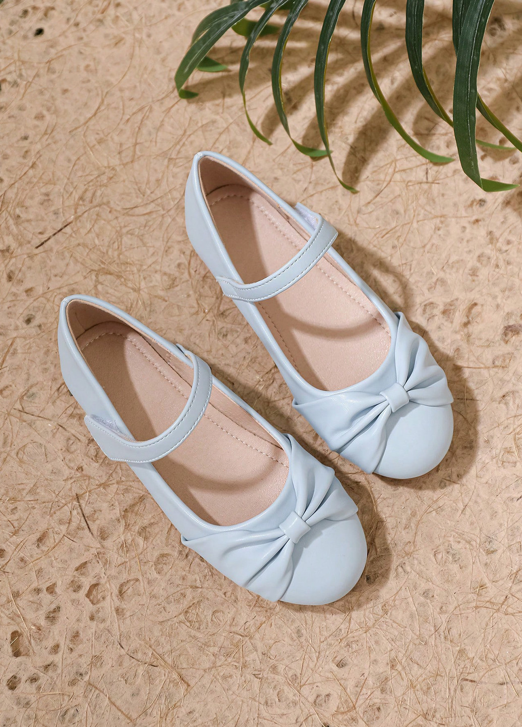 Светло-голубые туфли на низком каблуке SHEIN