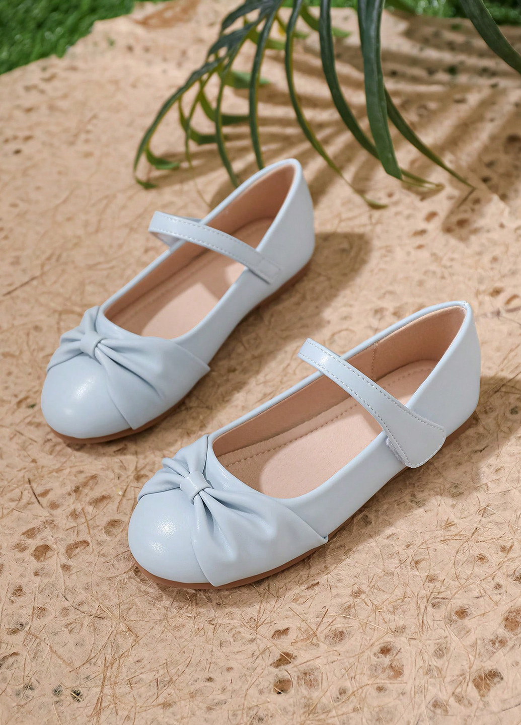 Светло-голубые туфли на низком каблуке SHEIN