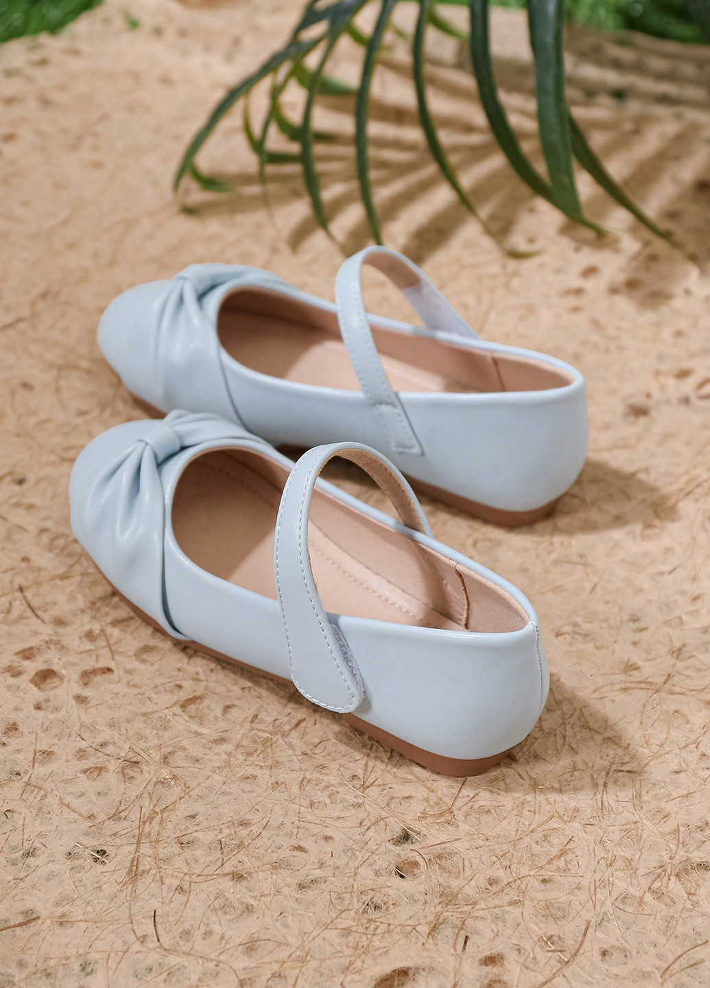 Светло-голубые туфли на низком каблуке SHEIN