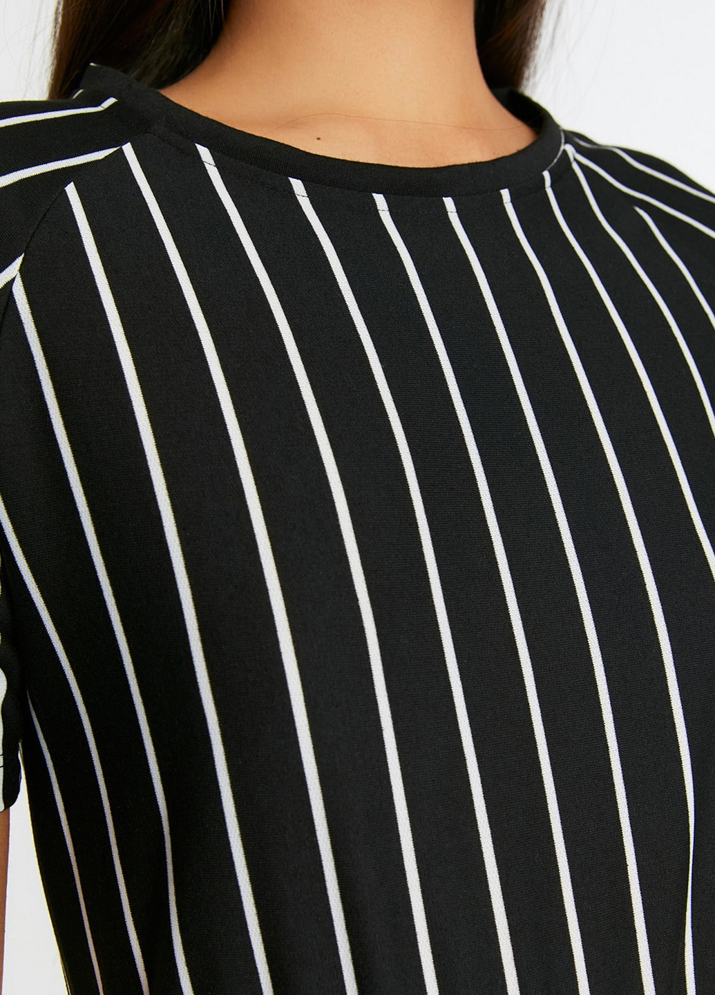 Комбінезон Trendyol комбінезон-шорти смужка чорний кежуал поліестер