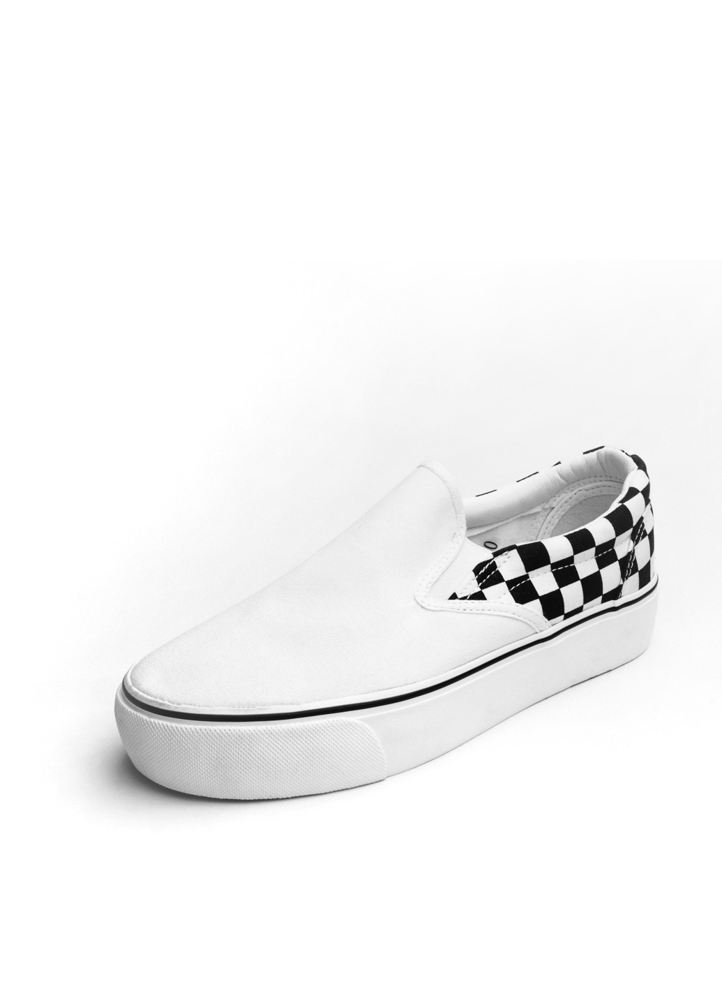 Белые слипоны Top Shoes с геометрическим узором