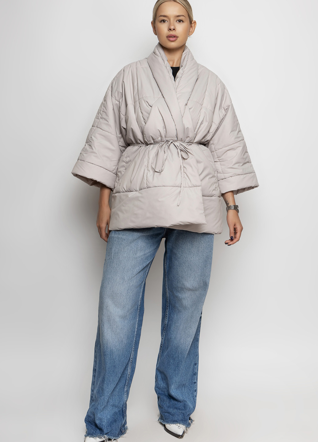 Серая демисезонная куртка CHIUAS