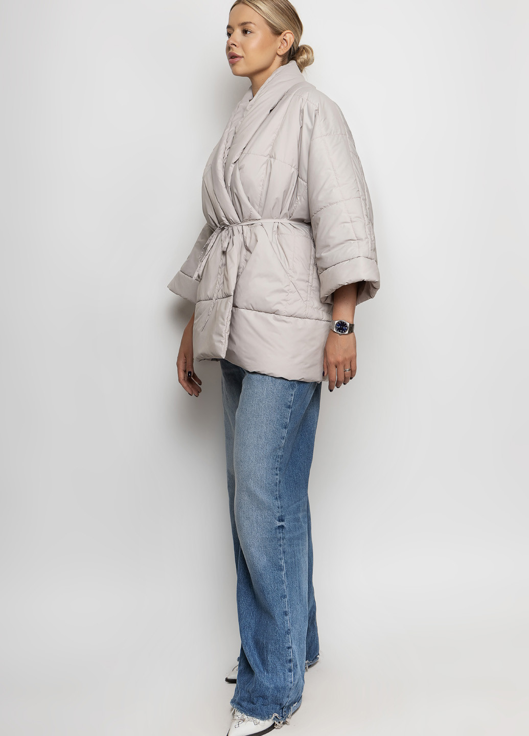 Серая демисезонная куртка CHIUAS