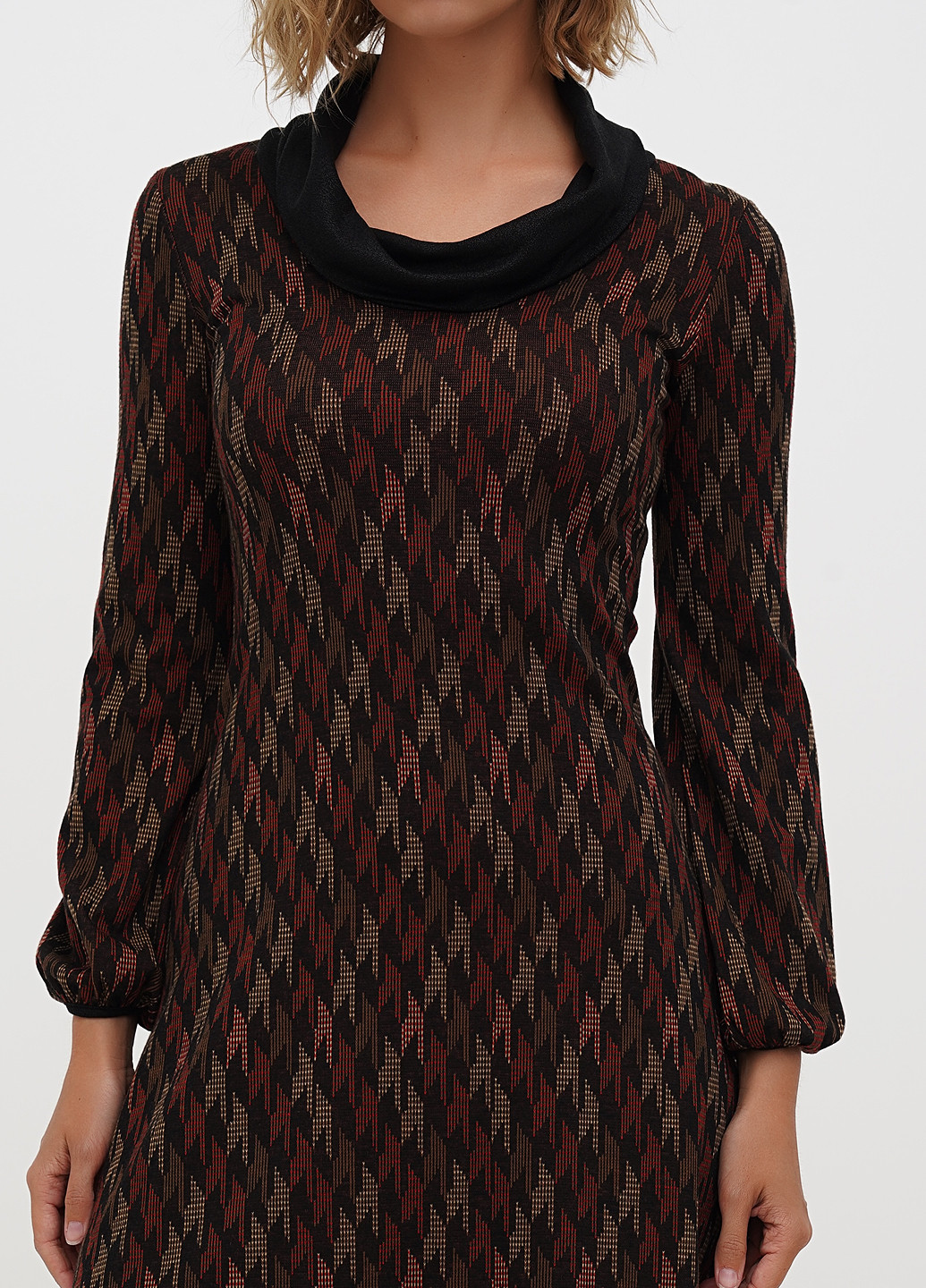 Темно-коричневое кэжуал платье Sassofono с абстрактным узором